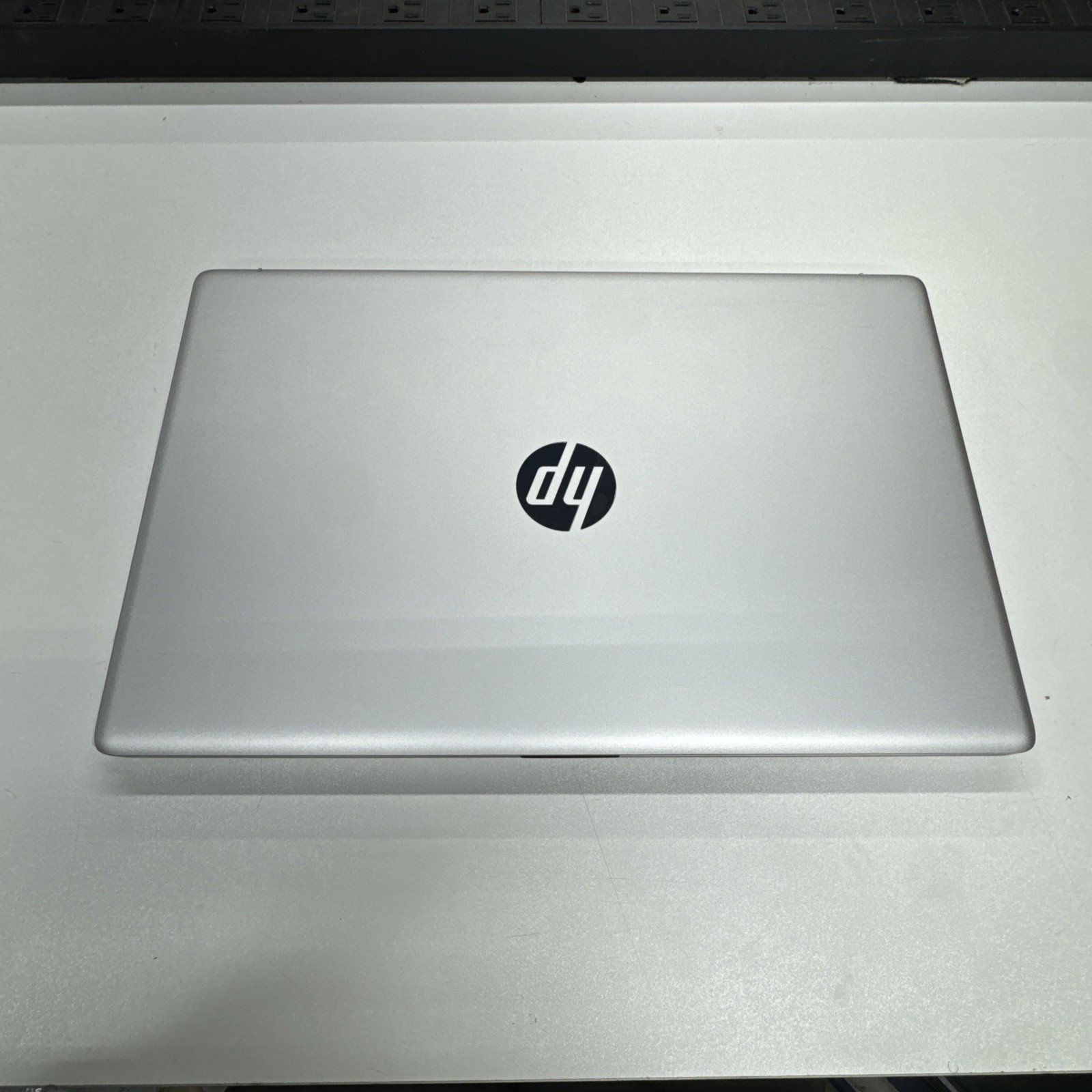 HP 17 cp2033dx           Used.