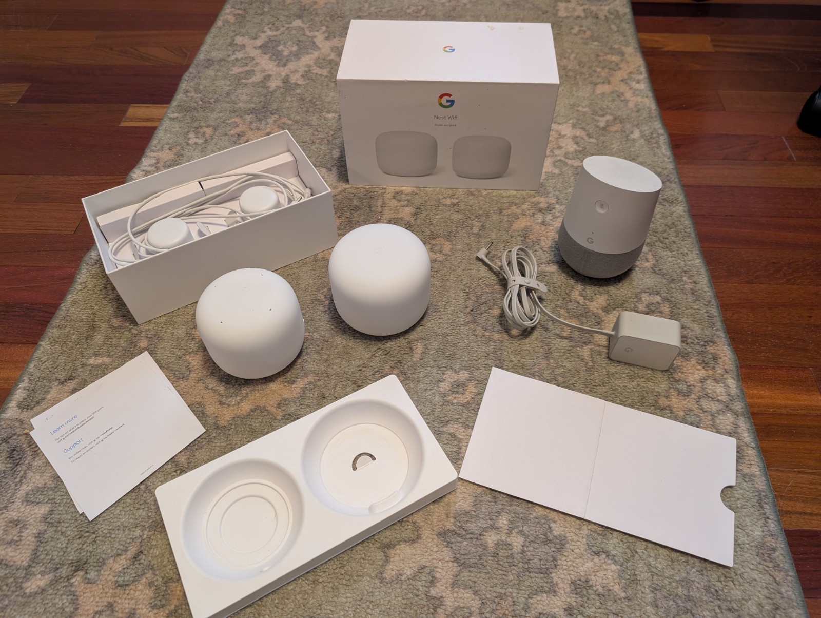 Google Nest Wifi H2D Home Wifi network + Google Smart Home unit
