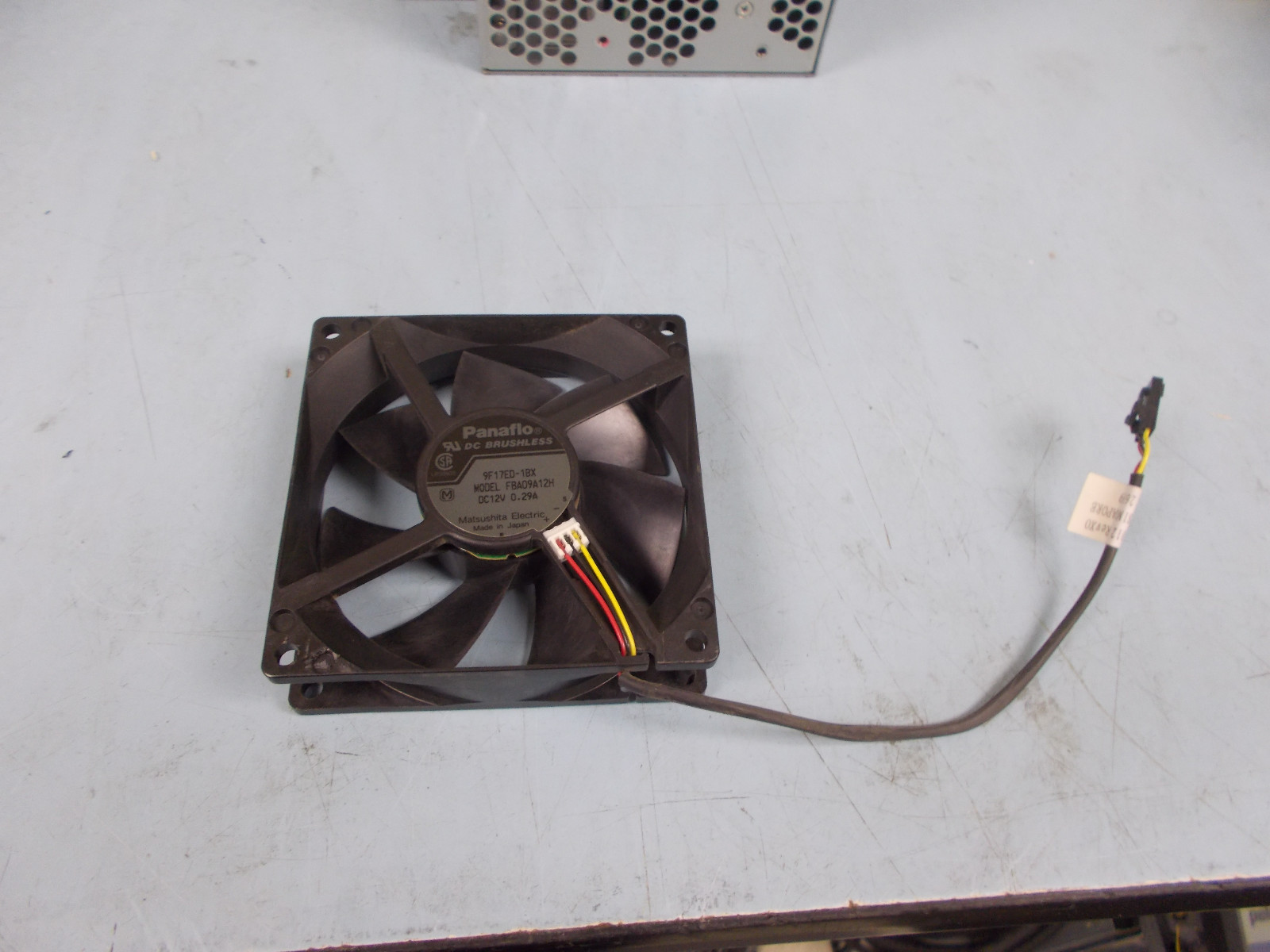 HP A4978-62012 J5000/J5600 3 wire fan FBA09A12H