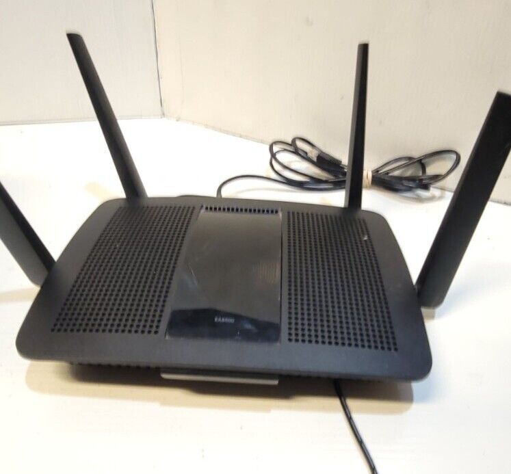 Linksys EA8500 Max-Stream Wireless MU-MIMO Tri-Band Wi-Fi Gigabit Router