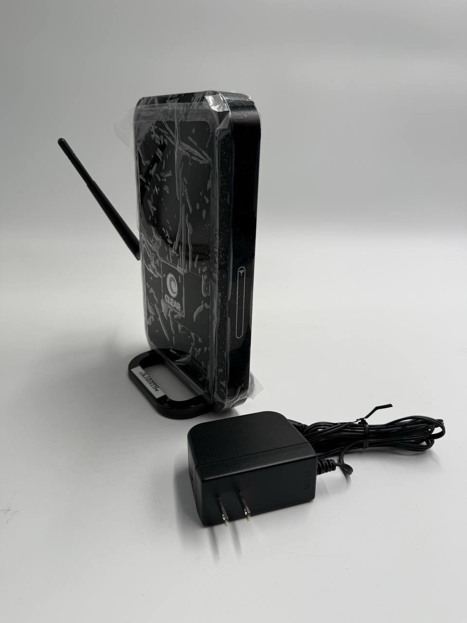 CLEAR WIXFBR-131 4G LTE Wireless Router Modem New Open Box w/ Antenna