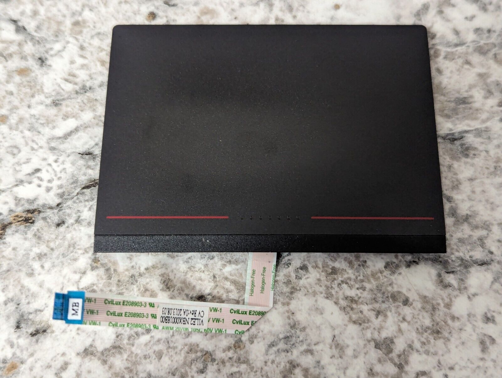 Lenovo ThinkPad Edge E531 Touchpad Trackpad SM10A39153 w/Cable Connector