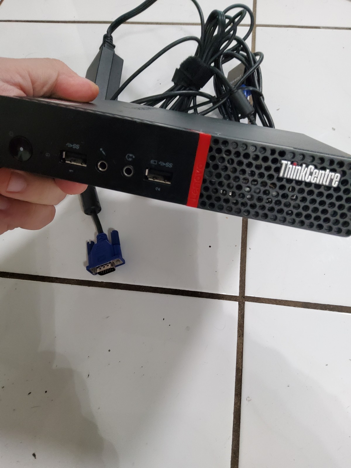 Lenovo ThinkCentre M715q Tiny PC AMD PRO A12-9800E 16GB RAM 256GB SSD Win 10 Pro