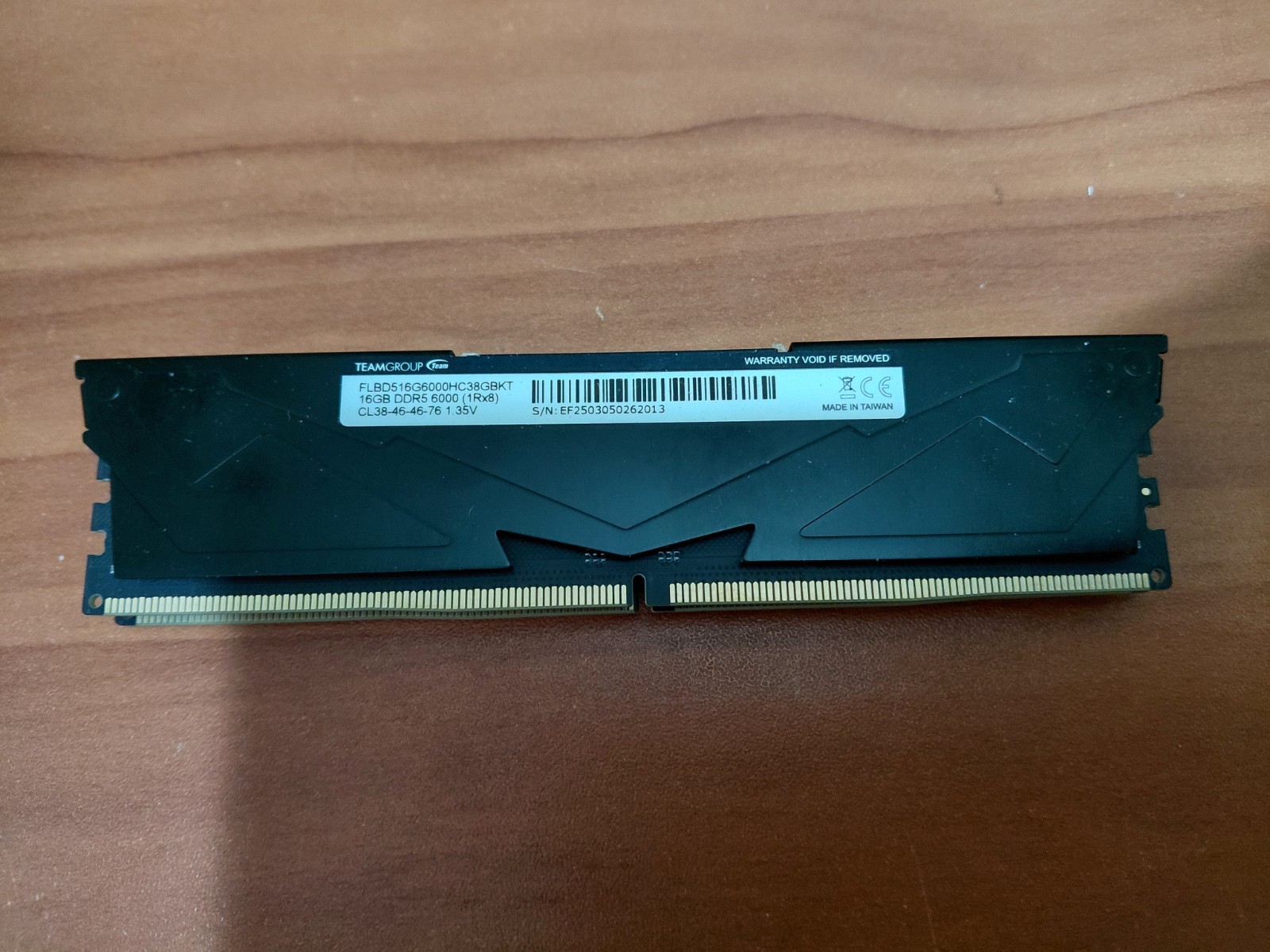 1x16GB TeamGroup T-Force  Vulcan DDR5-6000 Desktop RAM PC (FLBD516G6000HC38GBKT)