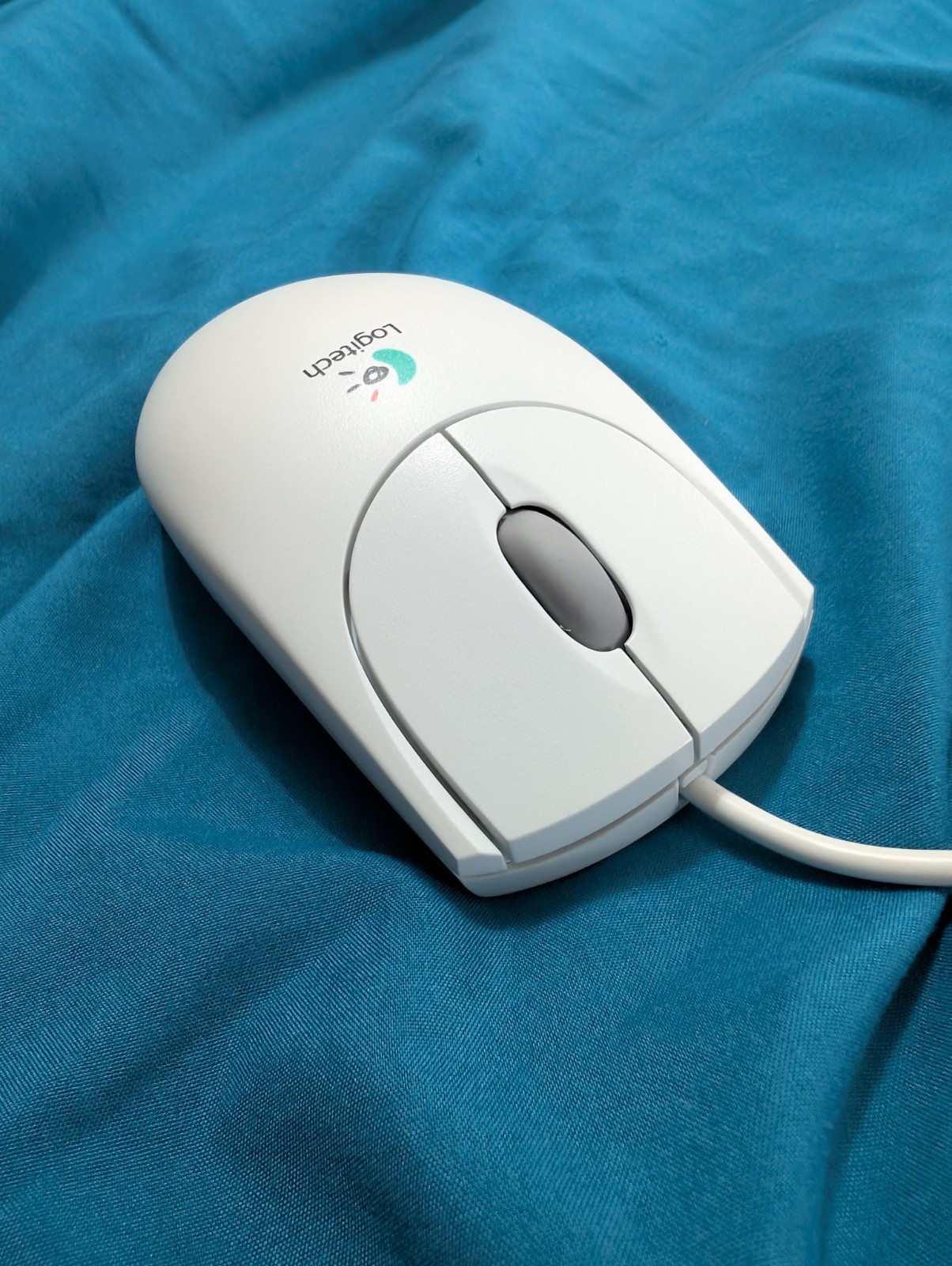 Vintage Logitech First Pilot Wheel Mouse M-BE58 2-Button and Scroll Wheel