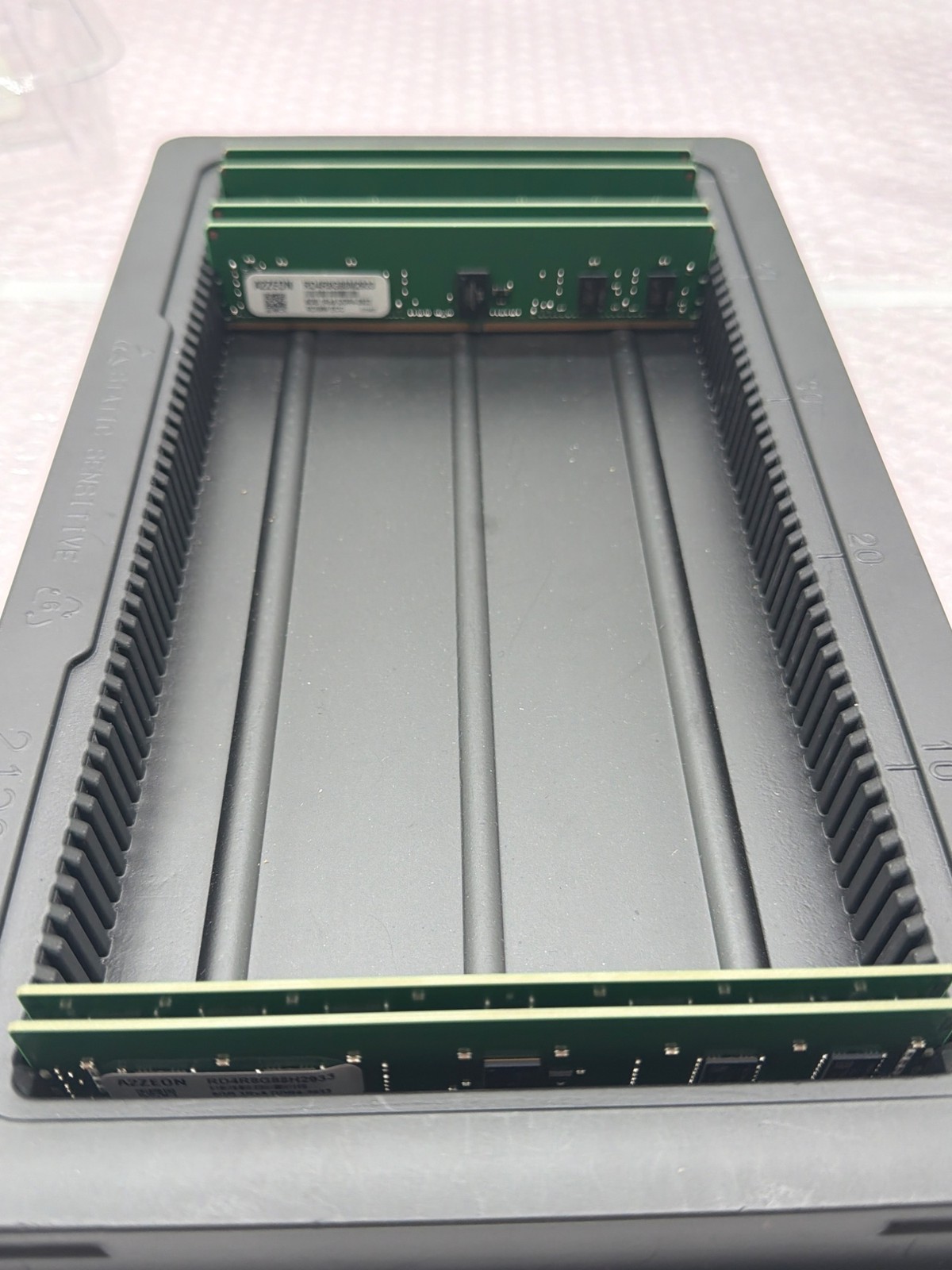 Lot of 6 A2ZEON 8GB DDR4-2933 RDIMM ECC Server Memory RD4R8G88M2933 48GB