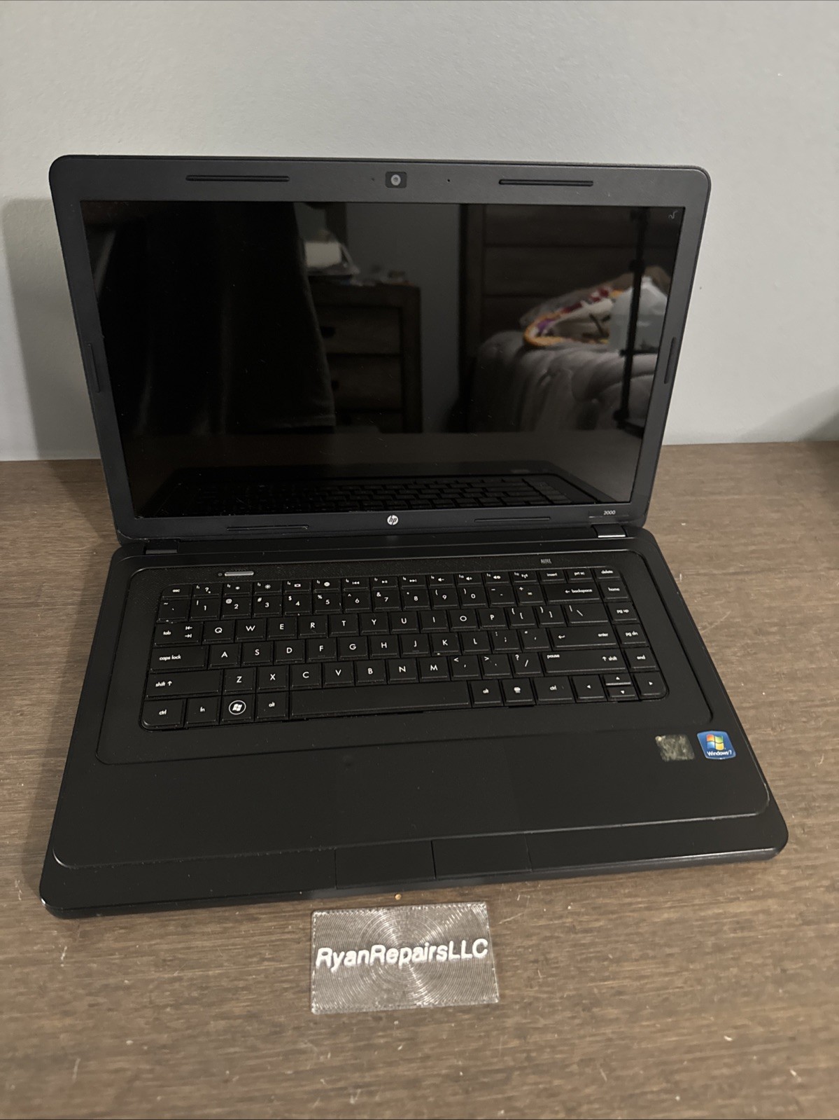 HP 2000 15.6" 3gb ram Untested, for parts or repair Vintage Laptop