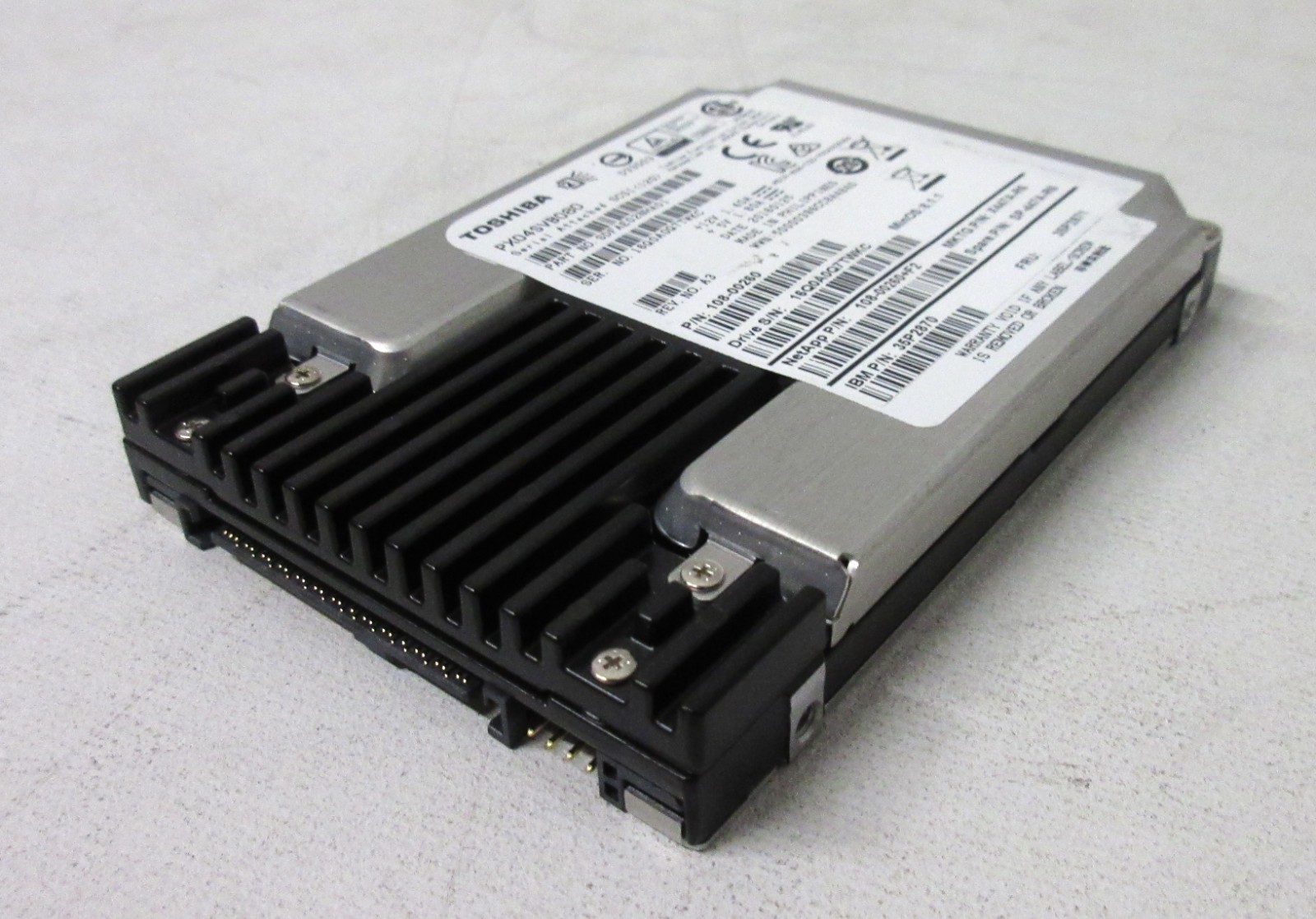 Toshiba NetApp PX04SVB080 745GB - 12G SAS 2.5" SSD - 94% - 100% HEALTH - TESTED
