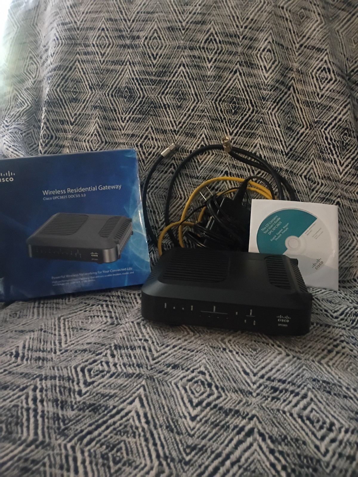 Cisco Wireless Residential Gateway DPC3825 DOCSIS 3.0 All Accessories Not Tested