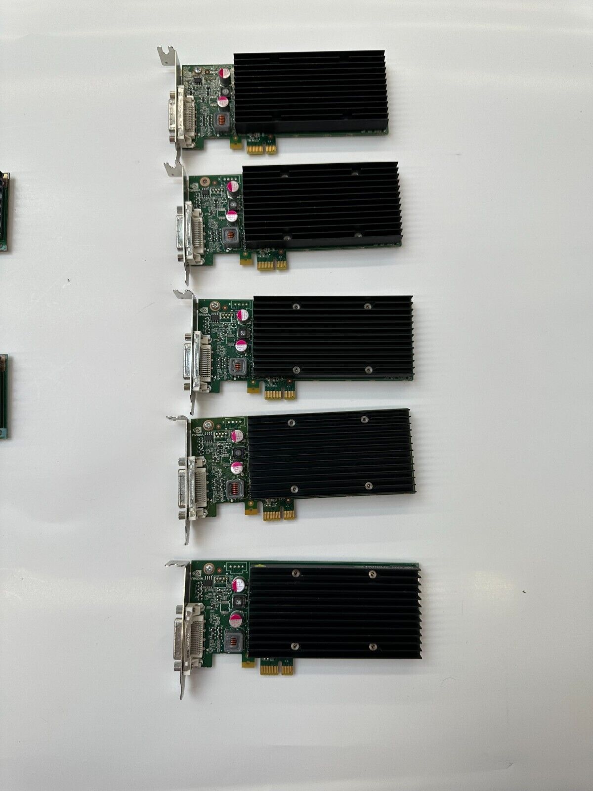 NVIDIA NVS 300 512MB DDR3 low profile DMS-59 PCI-e x16 Graphics Card 5 Pack