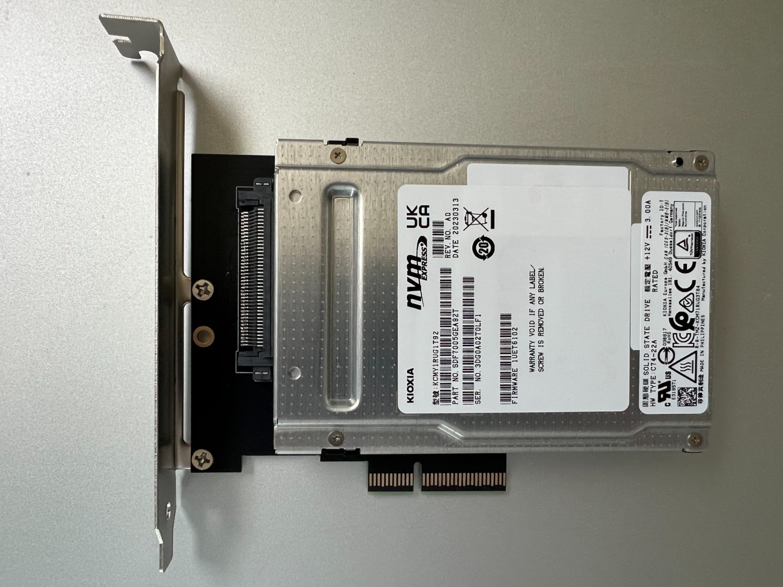 1.92TB KIOXIA KCMY1RUG1T92 2.5" SSD NVME PCIE