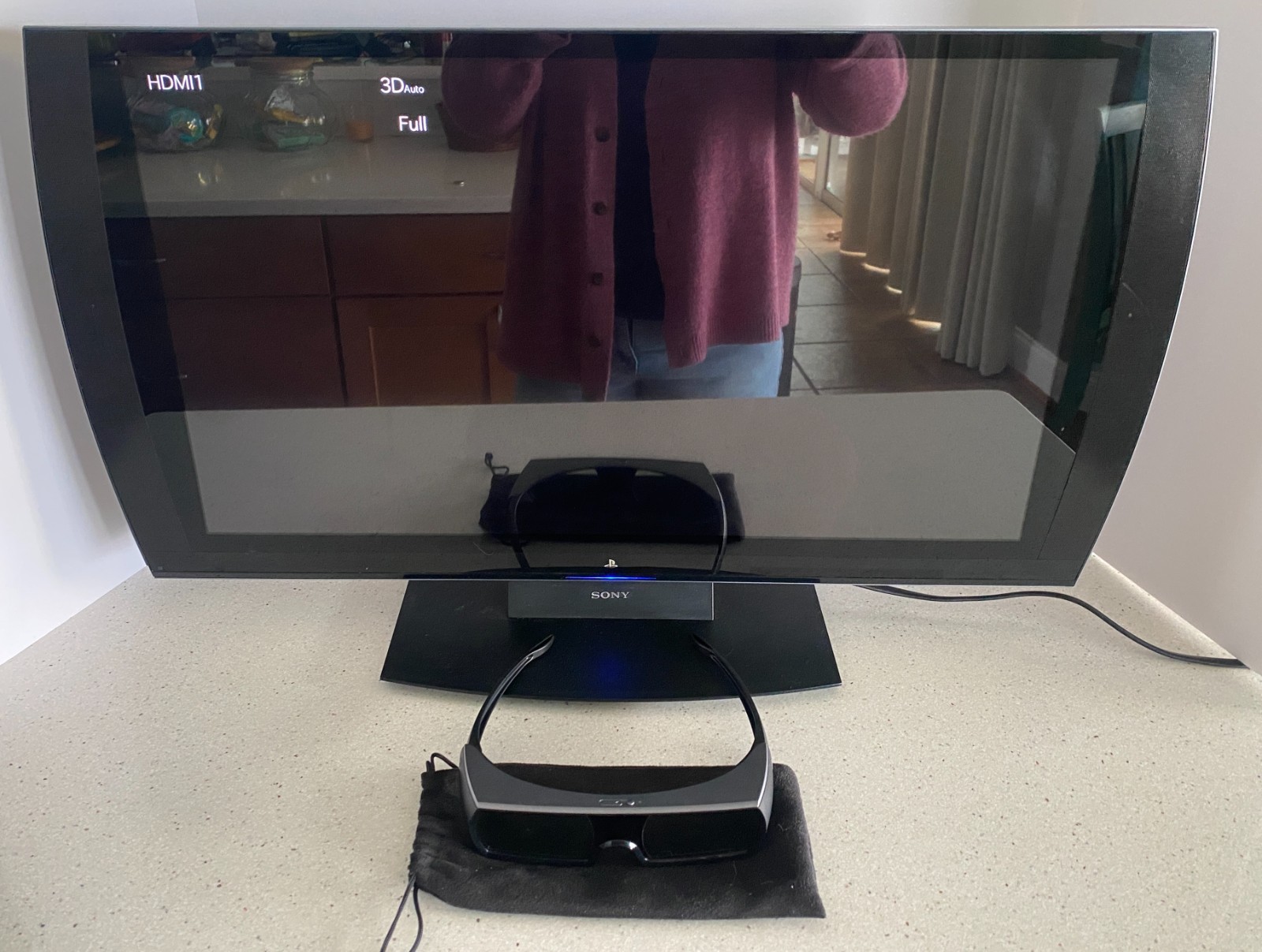 Sony Playstation 3D Display CECH-ZED1U Gaming Monitor Stand Glasses No Remote