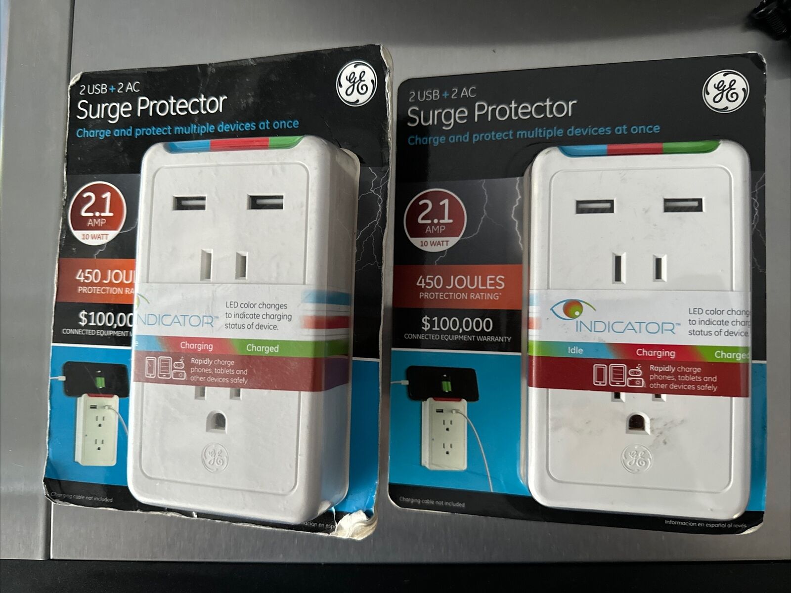 2x GE Surge Protector 2 USB + 2 AC - Directly Mounted To Outlet