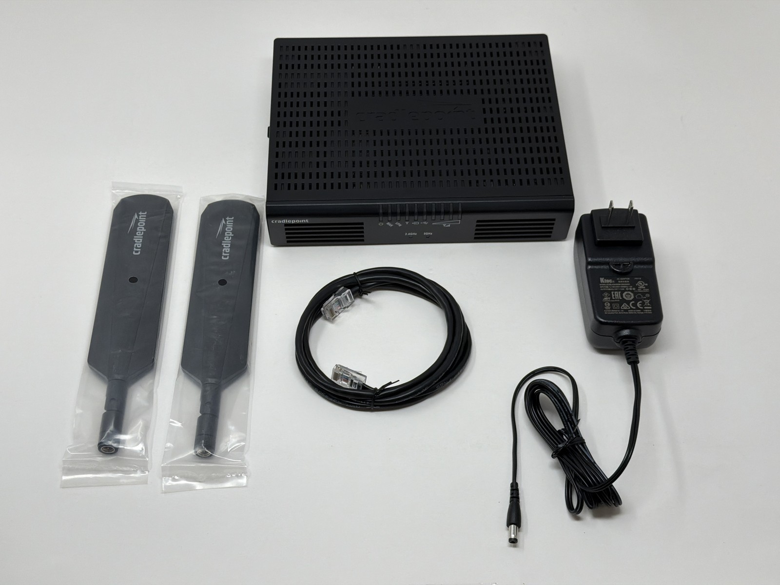 Cradlepoint AER Series AER1600/AER1650 4G LTE Router Black New Open Box