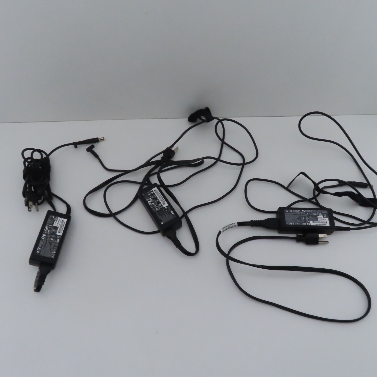 Lot Of 3 Genuine HP 756413-001 65W 19.5V 3.33A Power Supply
