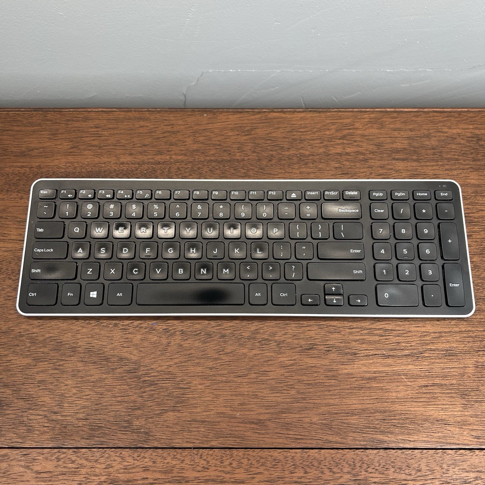 Dell KM713 Wireless Keyboard Black Silver - NO DELL RECIEVER