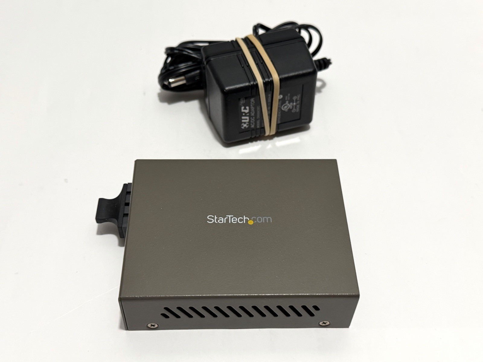 StarTech Gigabit Multi Mode Fiber Ethernet Media Converter SC-550m (MCMGBSC055)