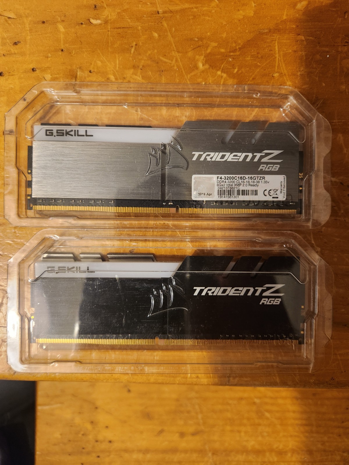 G.SKILL Trident Z RGB 16GB (2x8GB) DDR4-3200 DIMM Intel XMP MPN