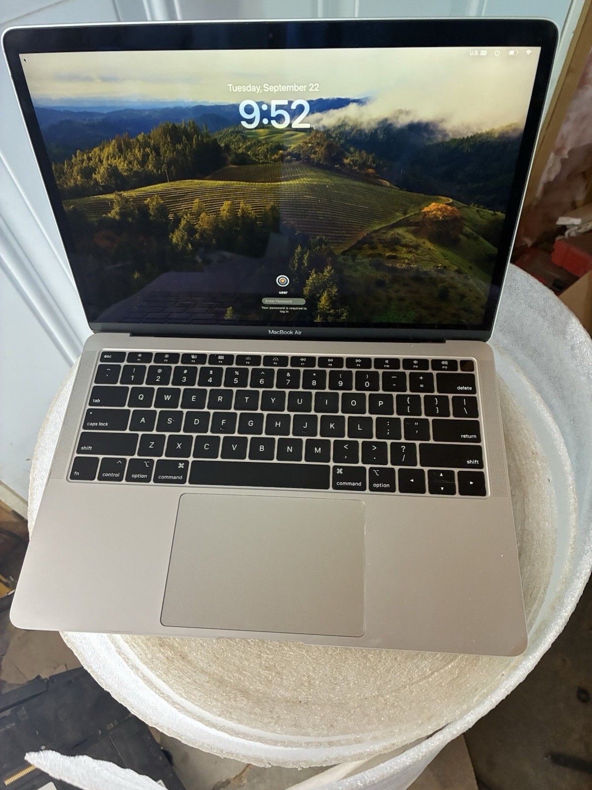 MacBook Air  2019 (A1932) 13.3"  i5 8GB  250GB SSD