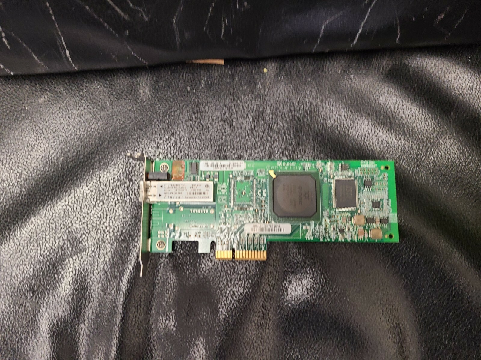 Qlogic QLE2460 HP AE311-60001  4GB Single Port Fibre PCI-E Card