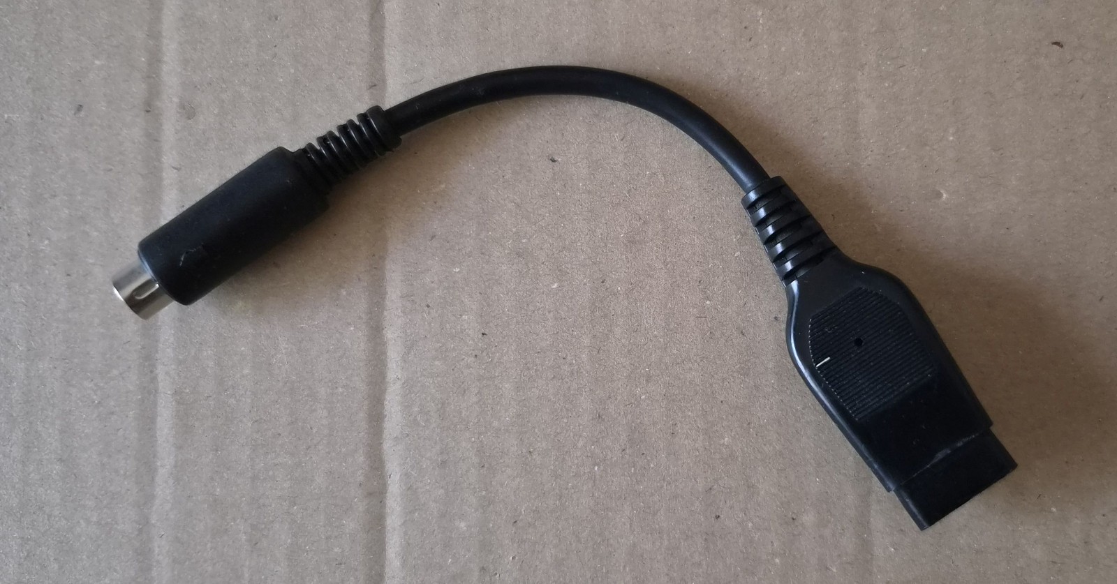 Original Commodore 16 / Plus 4 / C116 to AMIGA or ATARI Joystick Adapter cable
