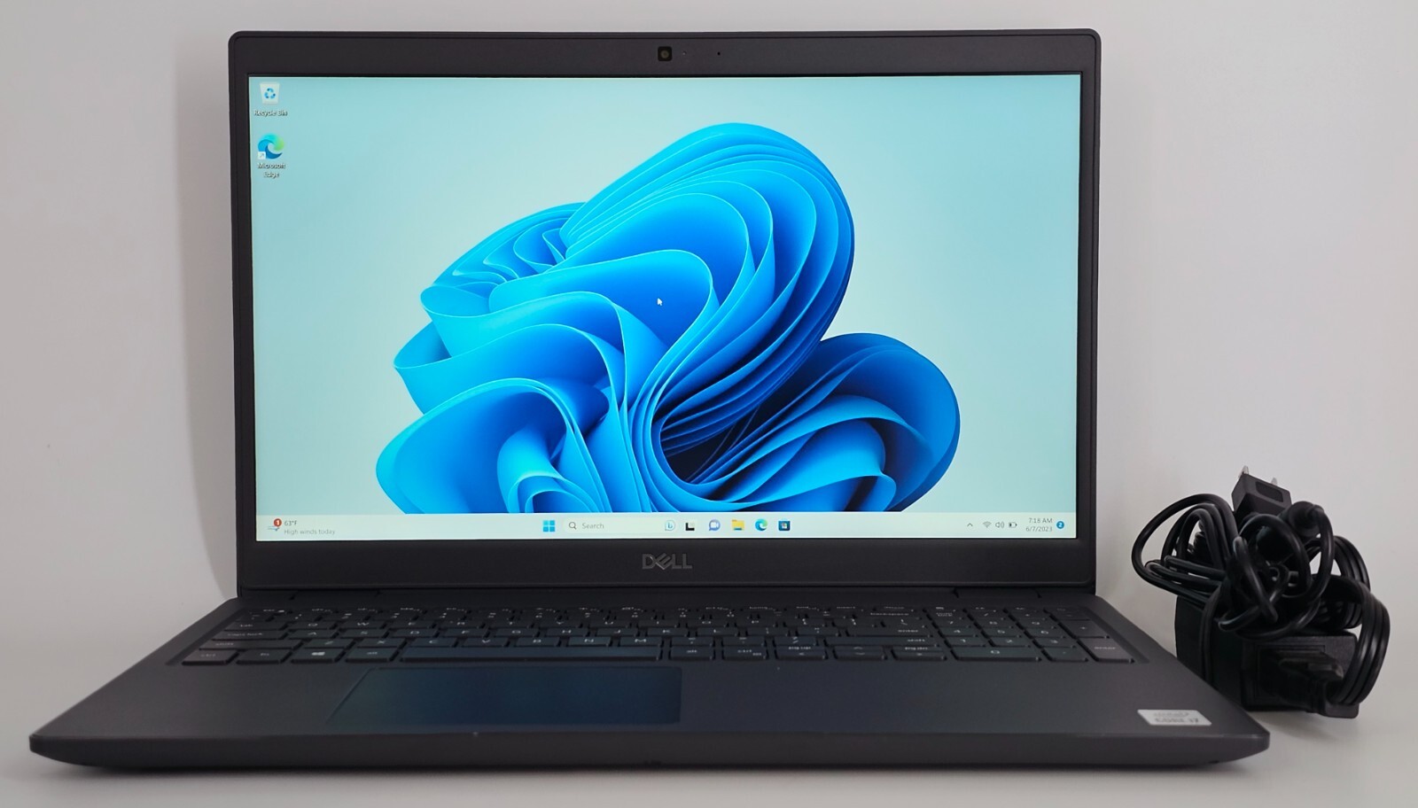 Dell Latitude 3510 - 15.6" Laptop - i5-10210U @ 4.20GHz 8GB RAM 256GB SSD Win 11