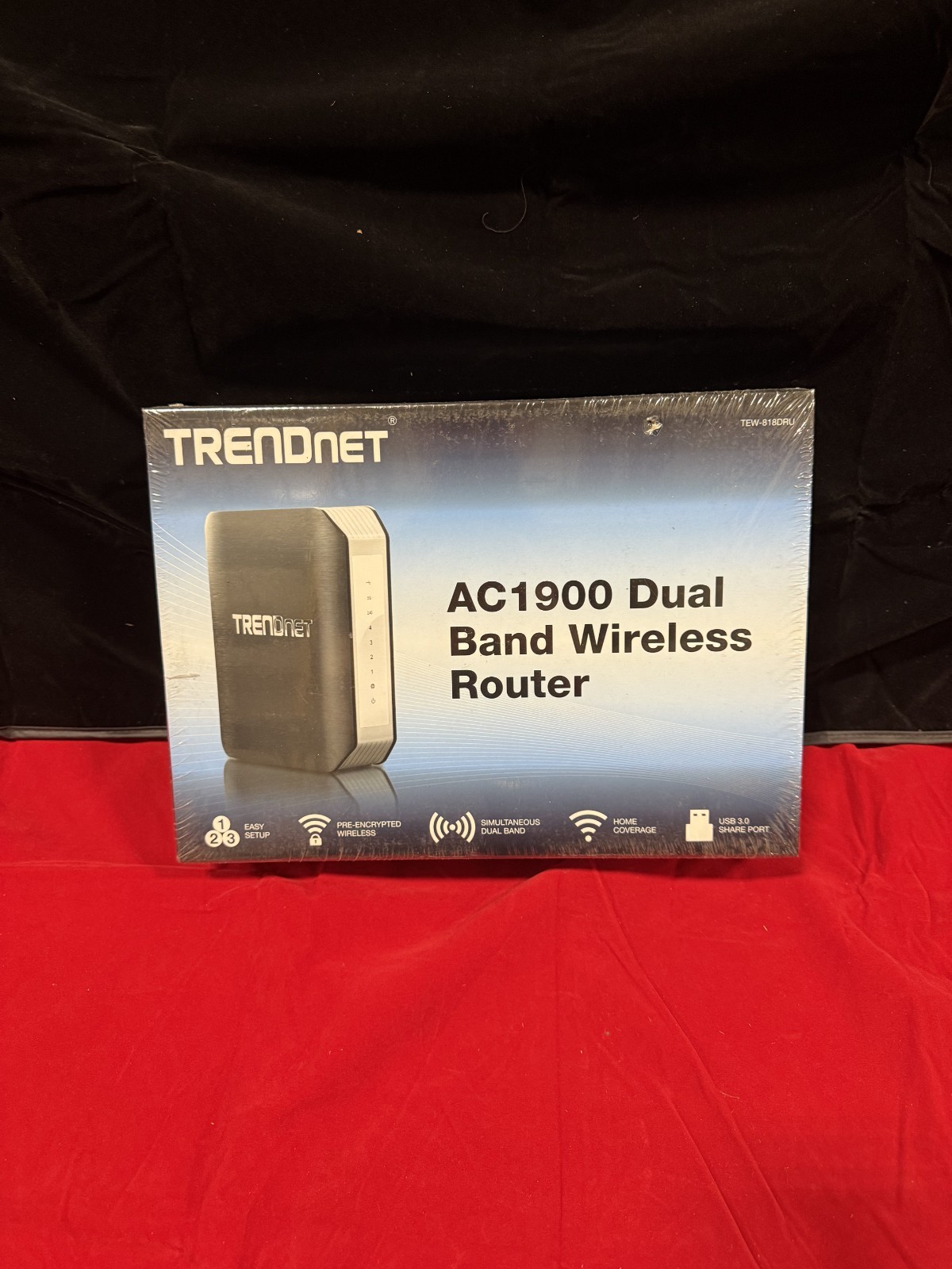 TRENDnet TEW-818DRU AC1900 Dual Band Wireless AC Gigabit Router - NEW IN BOX