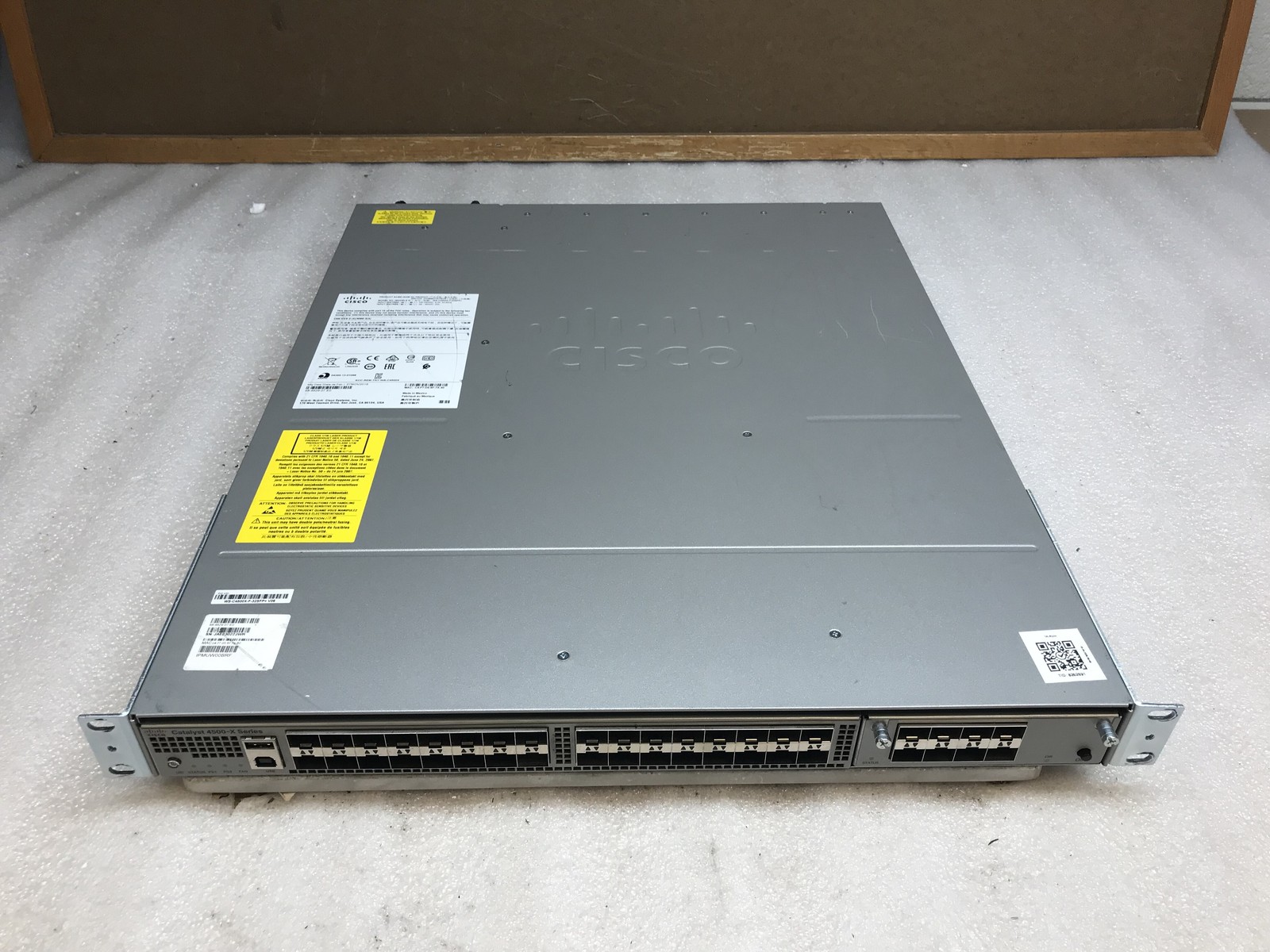 Cisco 4500-X Series WS-C4500X-F-32SFP+ 32x 10GB SFP+ Network Switch