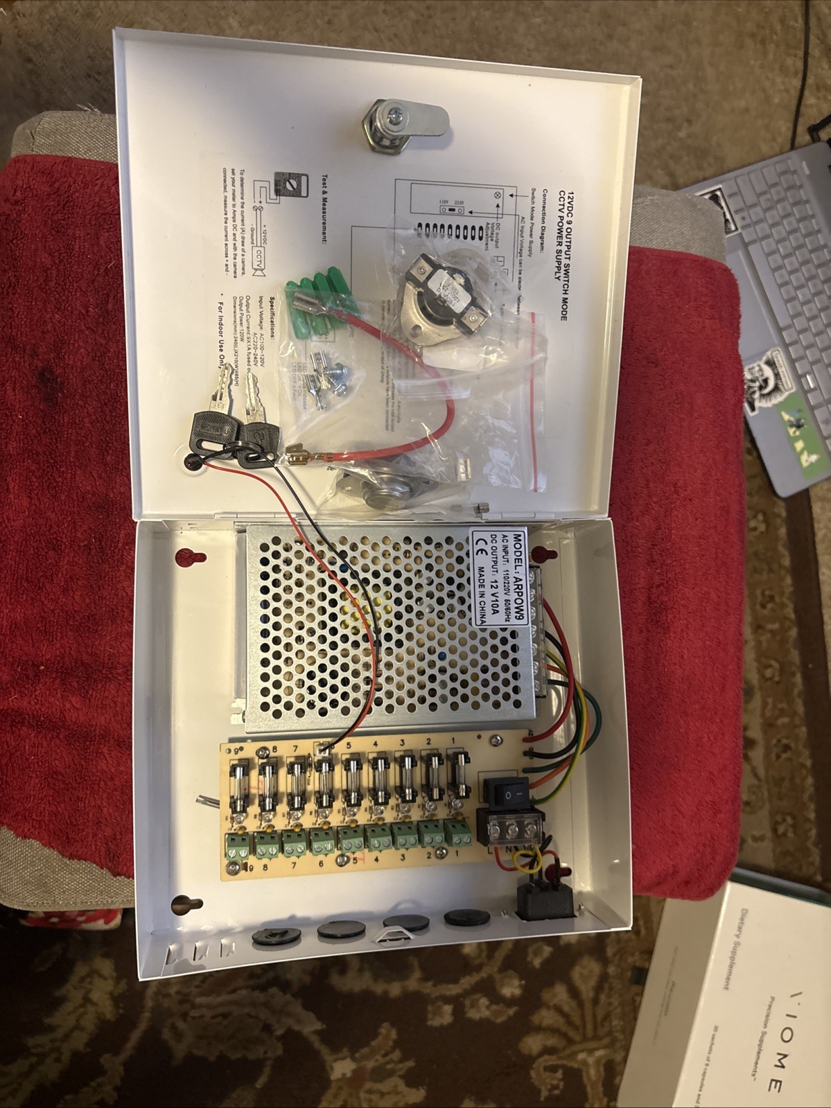 9 Channel/Port DC 12V 10A Security Camera Power Supply Distribution