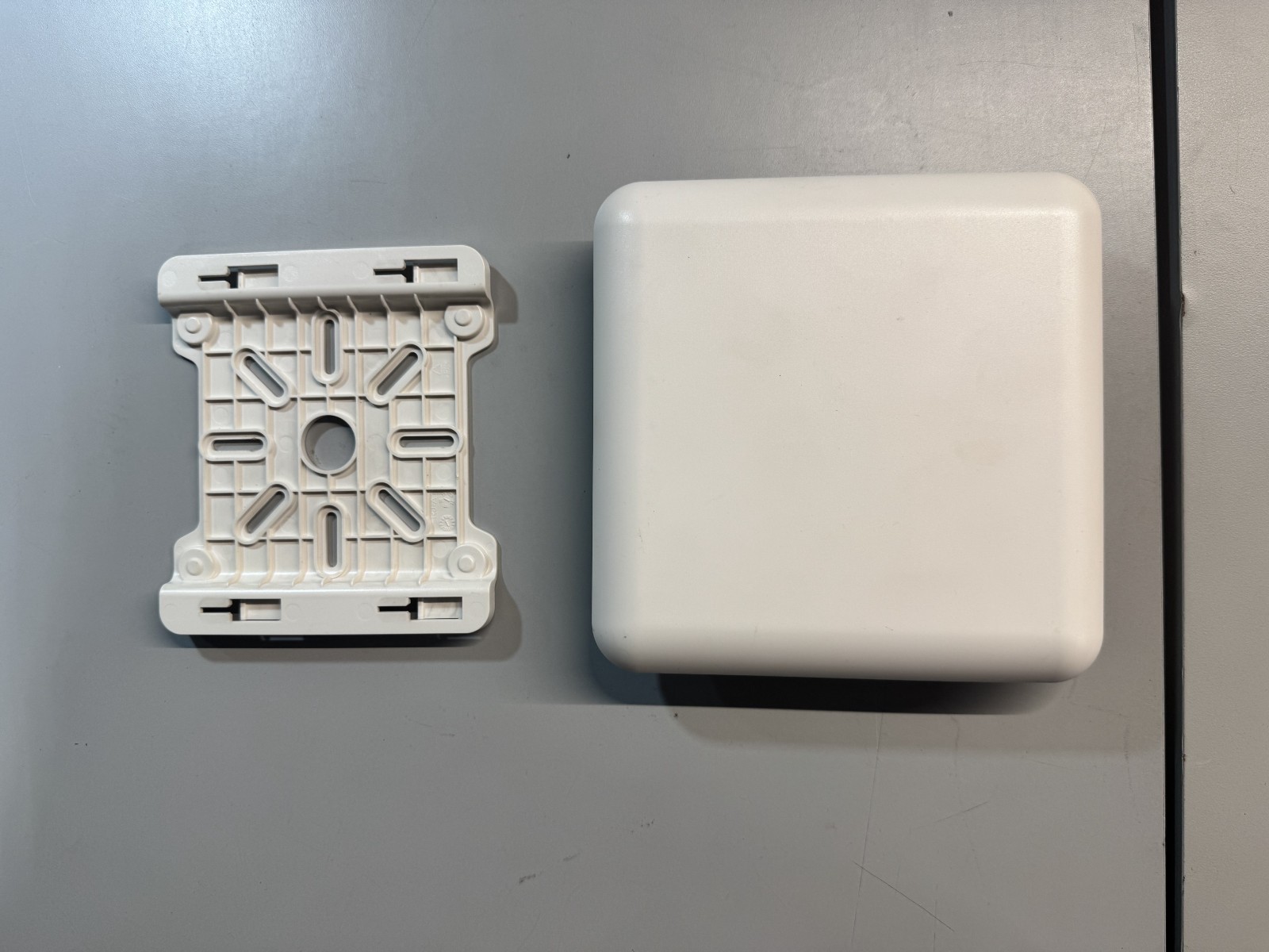 Luxul XAP-810 - WHITE