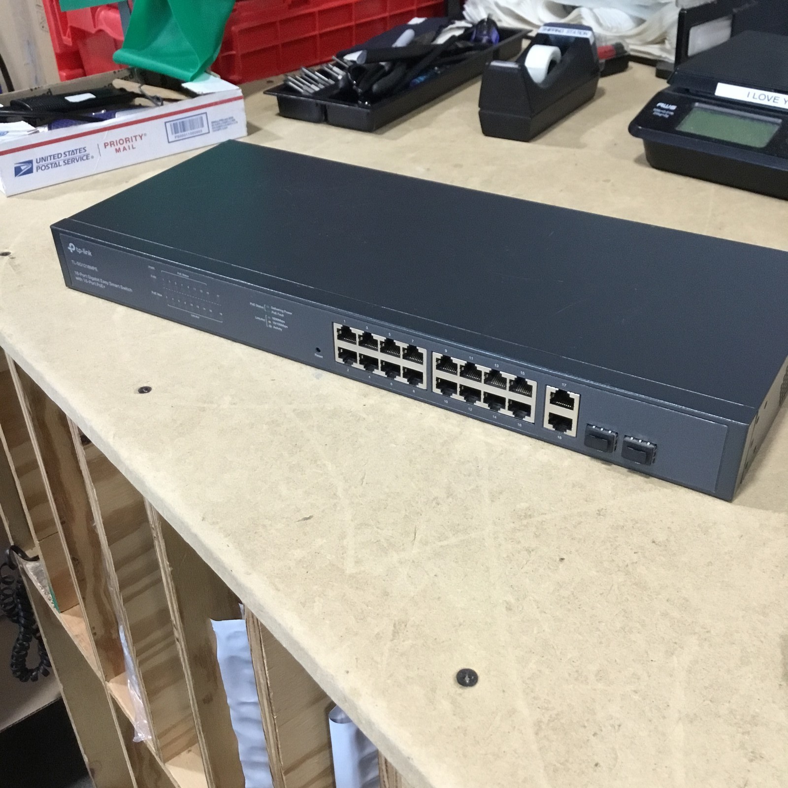 TP-Link TL-SG1218MPE 18-Port Gigabit Easy Smart PoE+ Switch Tested