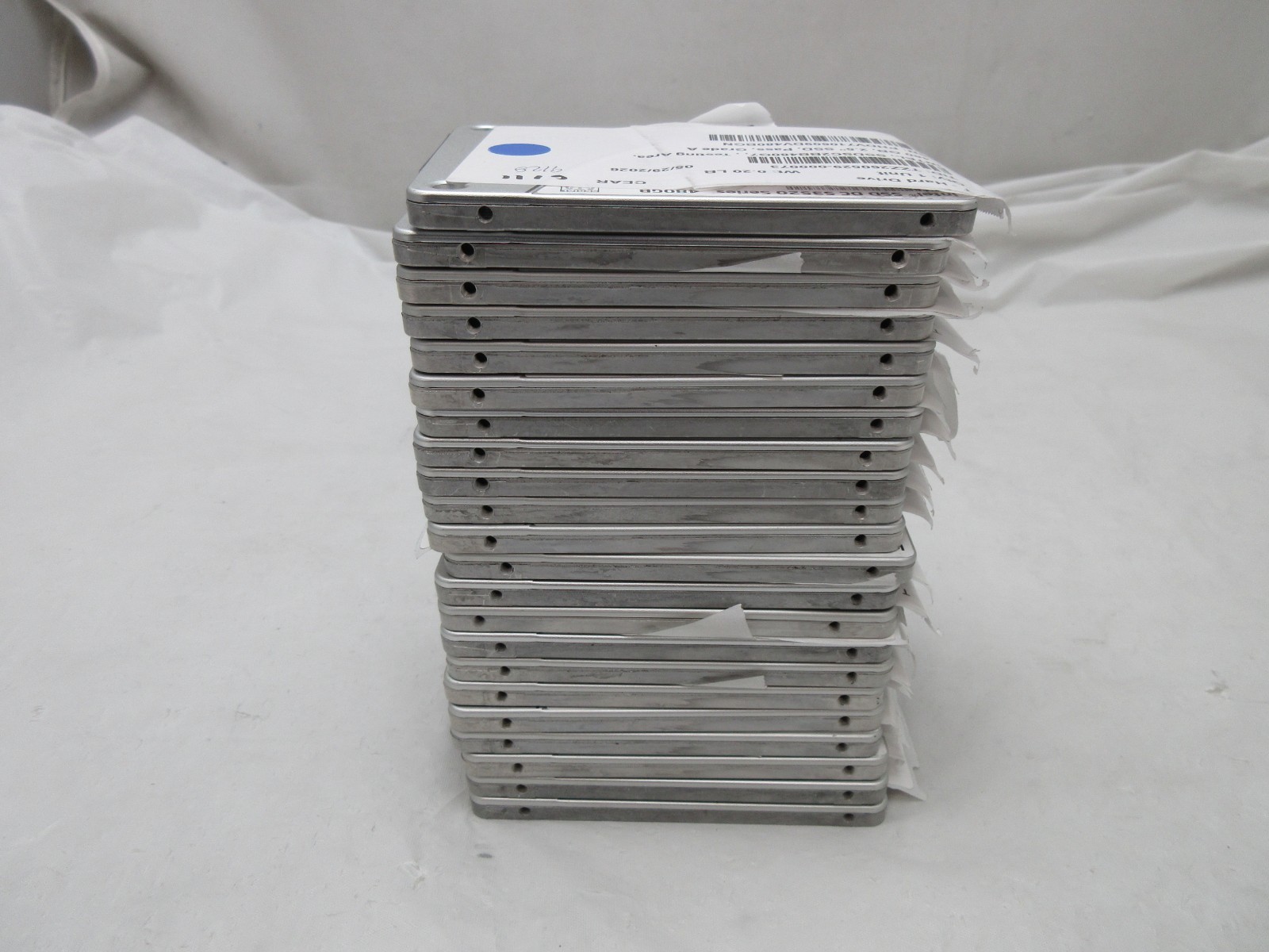 Lot of 22 Intel SSD DC S3520 Series : SSDSC2BB480G7 : 480GB 2.5" : Grade B