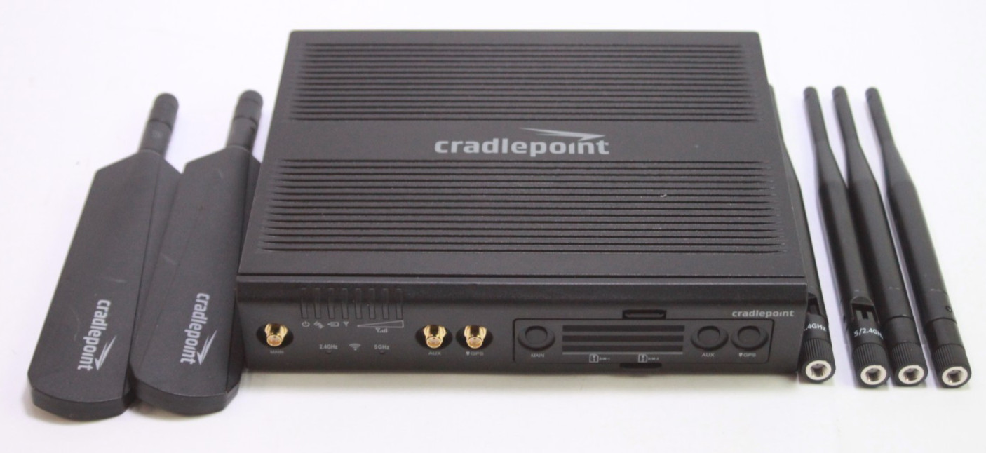 Cradlepoint AER2200-1200M-B Enterprise LTE WiFi Router Untested READ