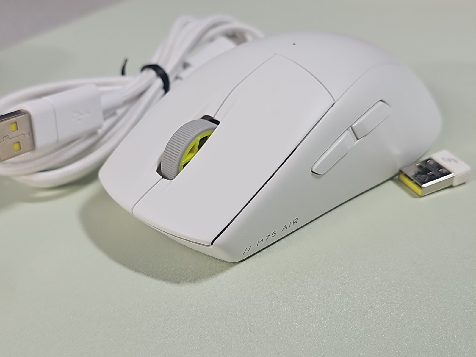 Corsair M75 AIR Ultra-Lightweight Wireless Symmetrical Gaming Mouse - White