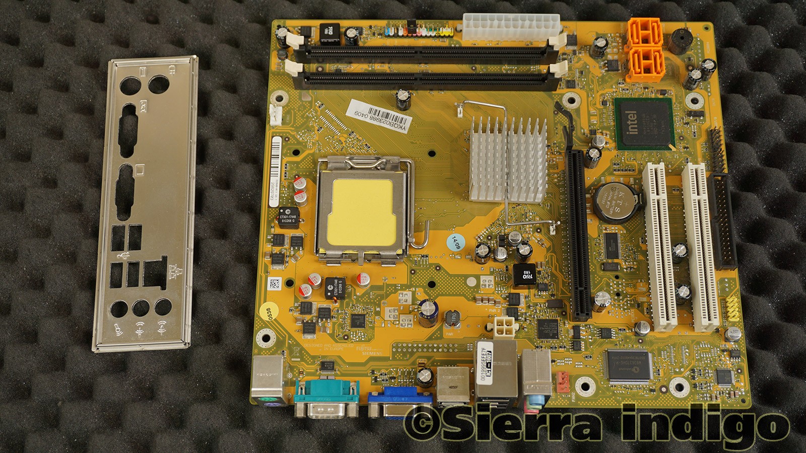 D2840-A11 Fujitsu Esprimo P2540 Motherboard Socket 775 System Board