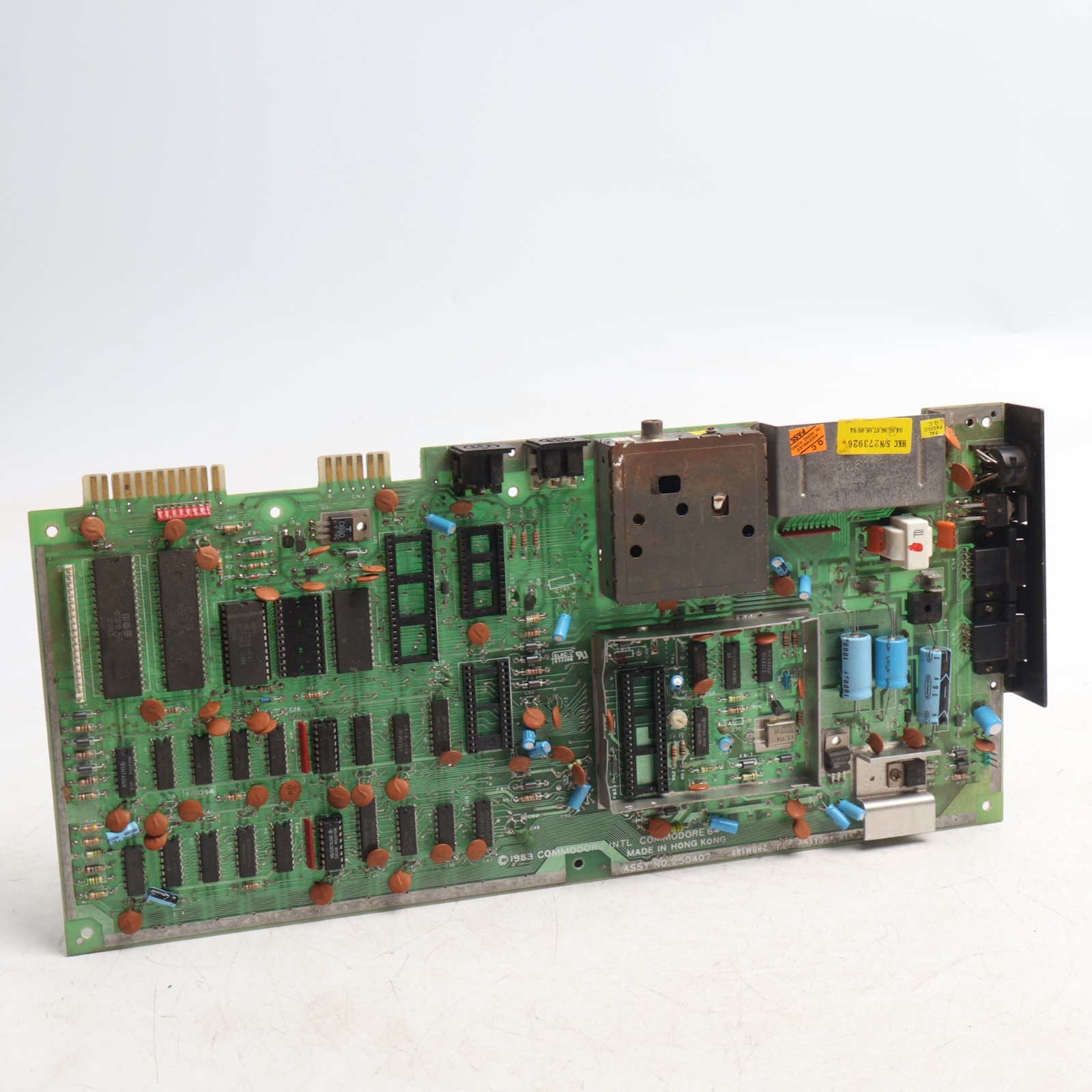 Commodore c64 motherboard maionboard w/ SIDE BRACKET