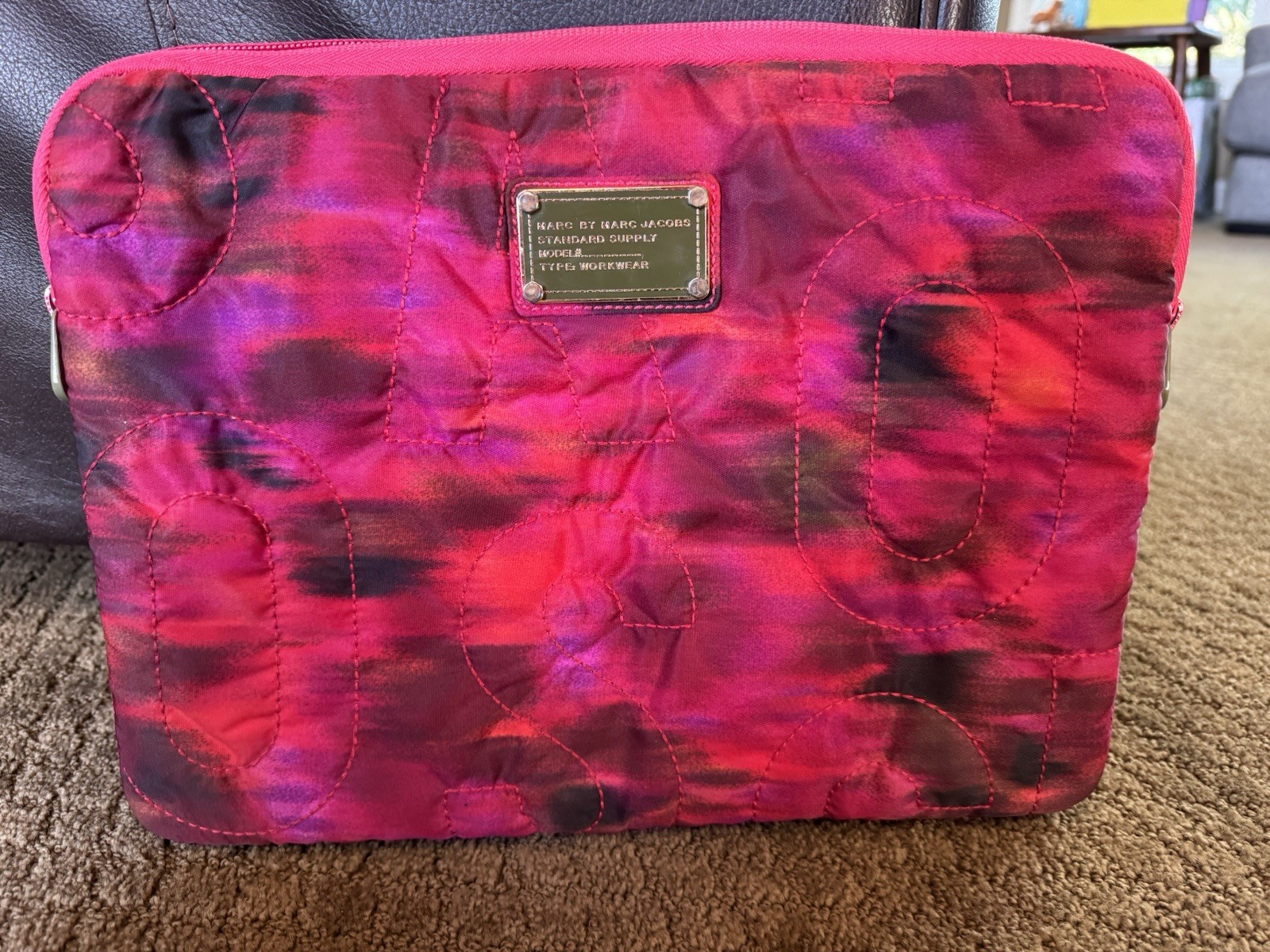 MARC BY MARC JACOBS QUILTED PADDED LAPTOP TABLET SLEEVE CASE BAG ZIPPED