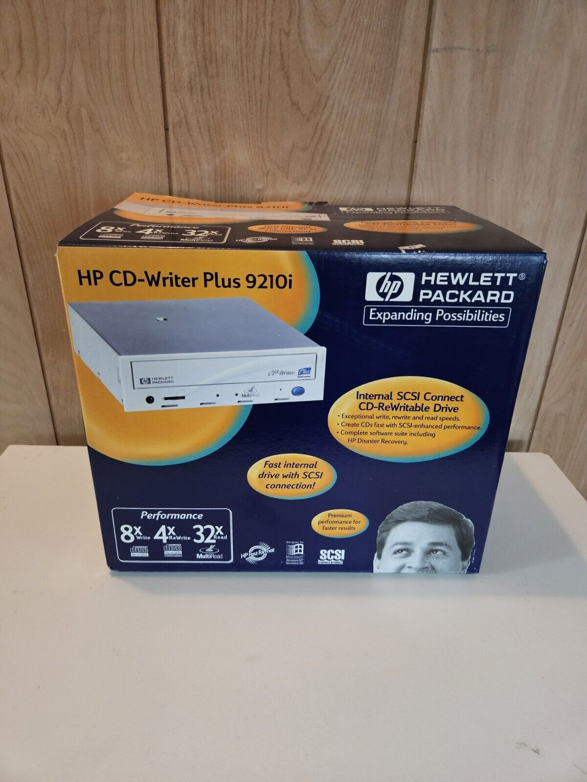 Hewlett Packard HP CD-Writer Plus 9210i 8x 4x 32x