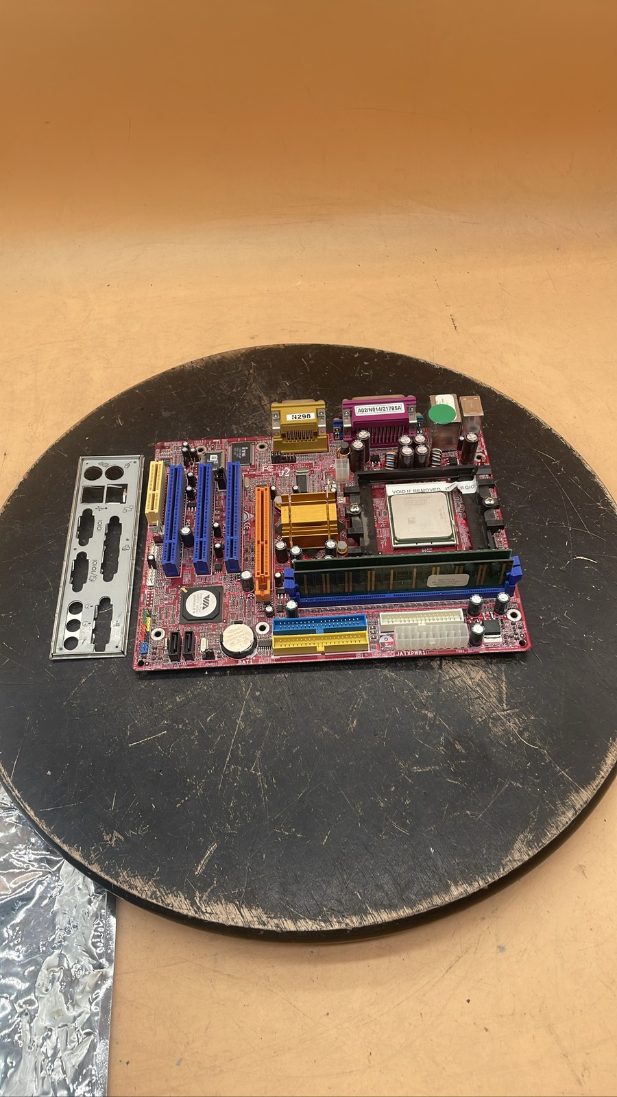 Biostar K8M800-M7A Motherboard AMD Sempron SDA2800AI03BX w/ I/O Shield & 2 RAM