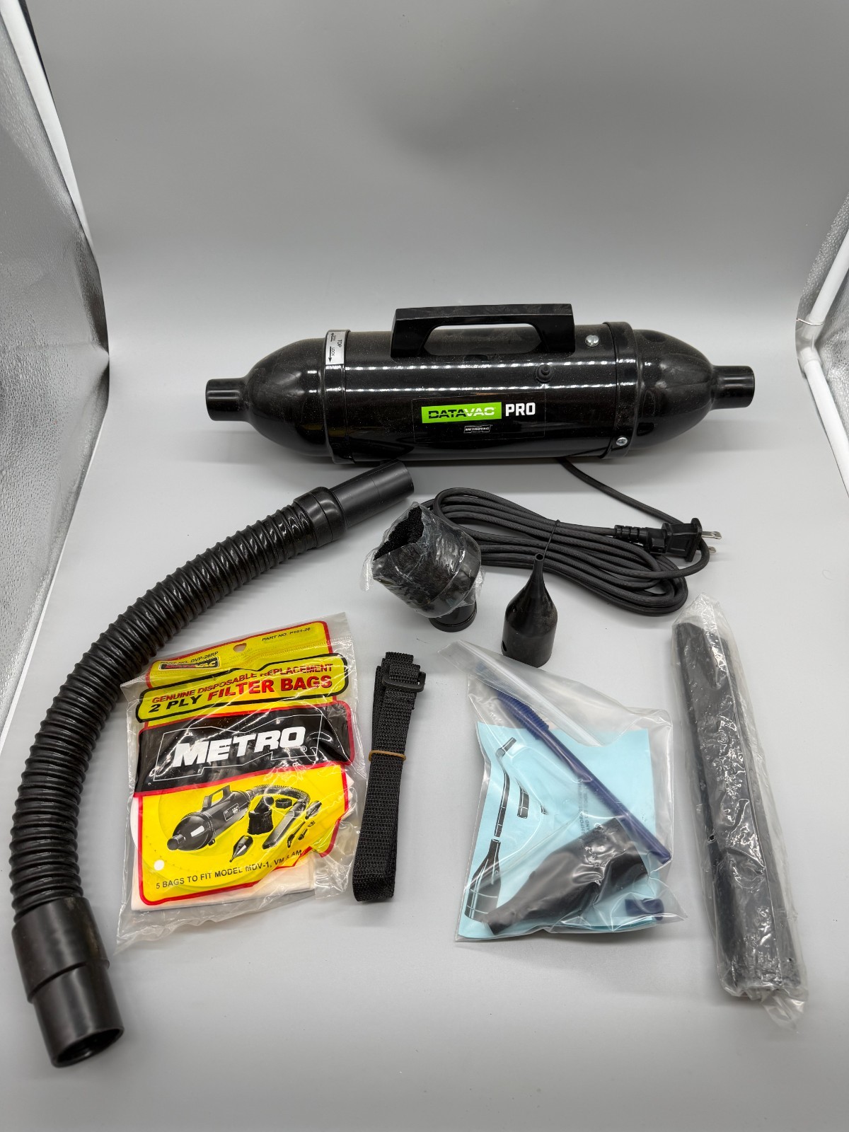 MetroVac DataVac Pro Series MDV-1 Handheld Computer Vacuum And Blower - Black