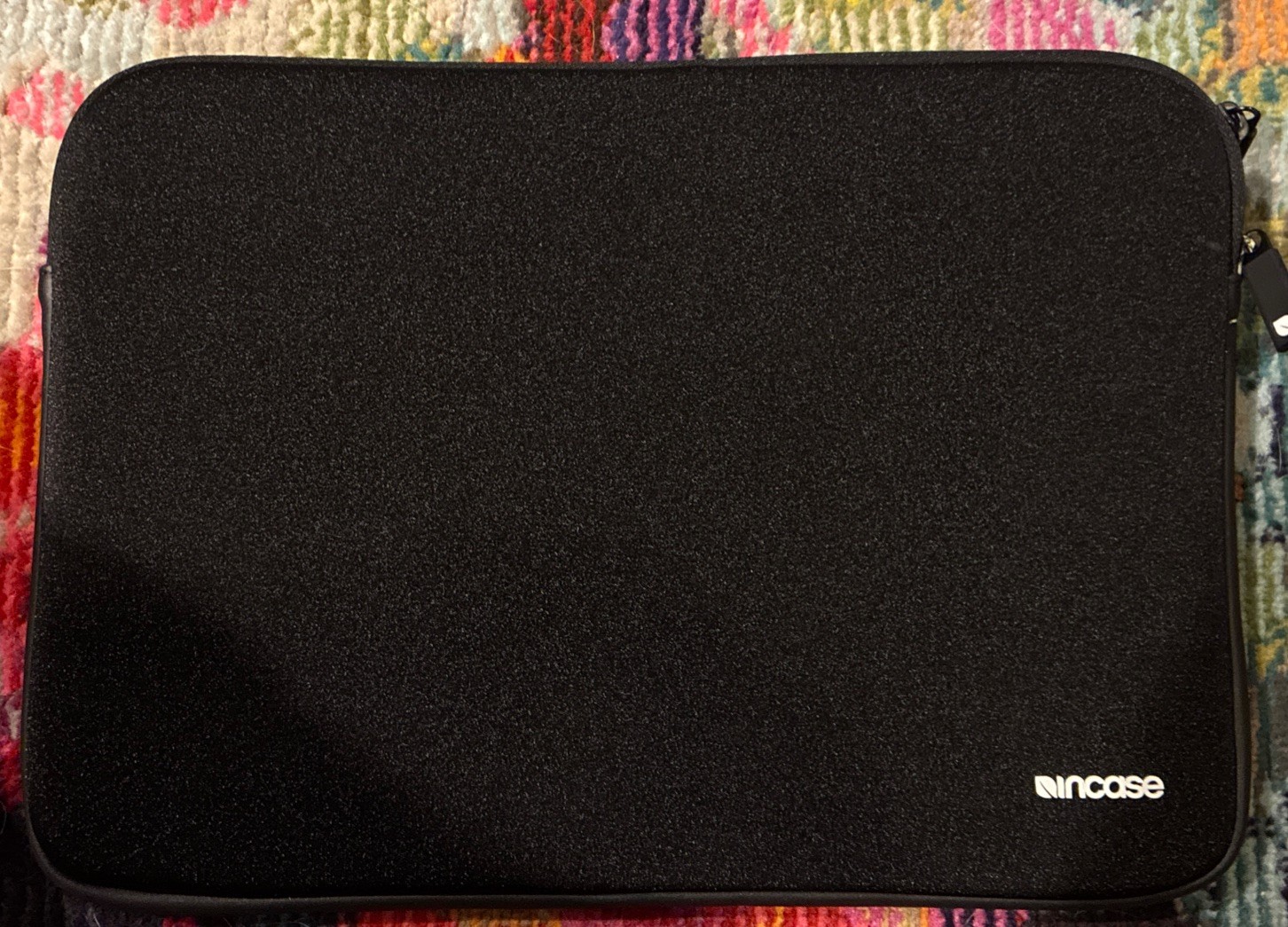 Incase Designs Neoprene Sleeve - Notebook 13" X 10 Case