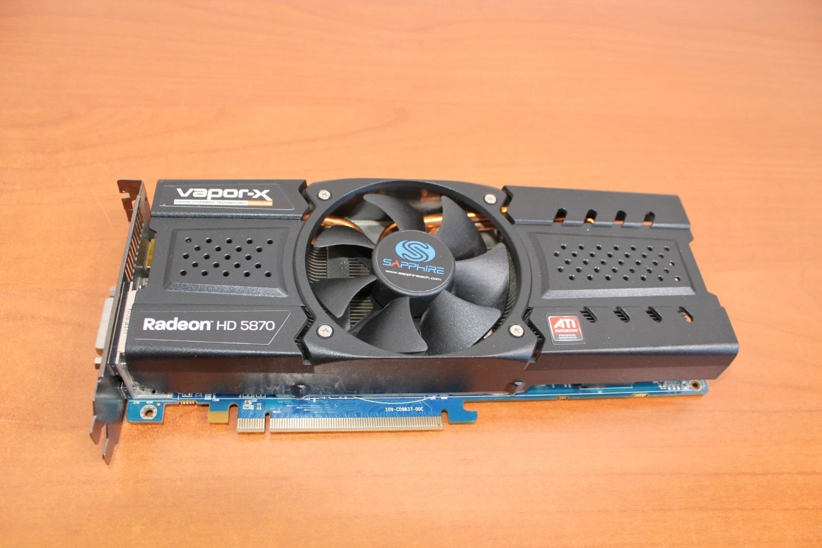 RETRO COMPUTER - ATI RADEON HD5870 - Vapor-x SAPPHIRE