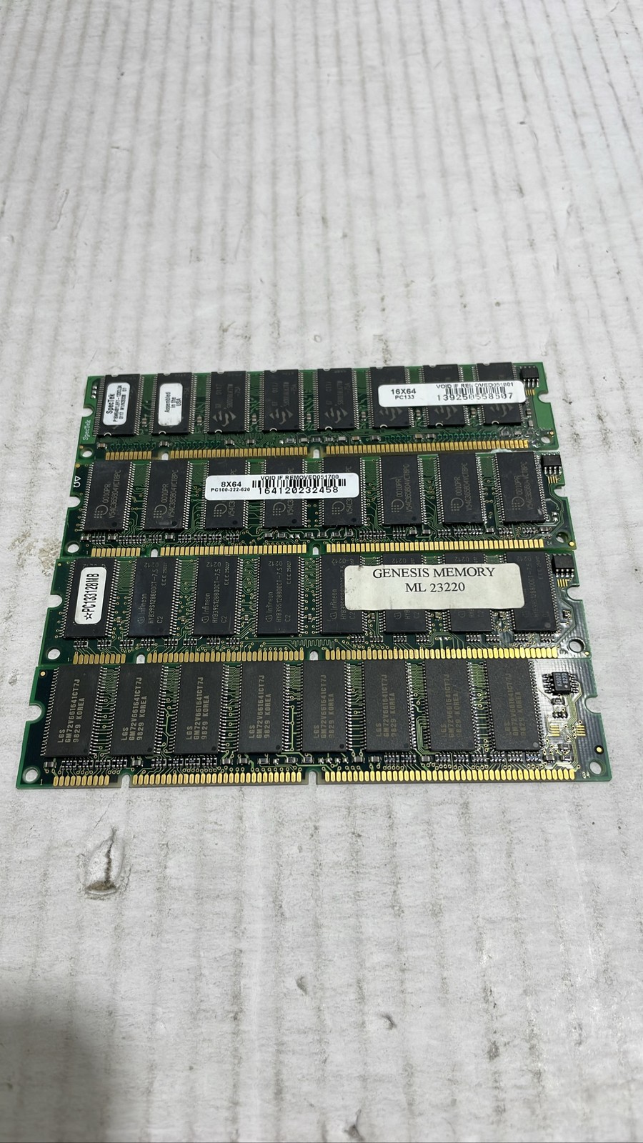 Infineon HYB39S128800CT 128MB PC133 SDRAM 168-Pin DIMM Desktop Memory RAM Lot