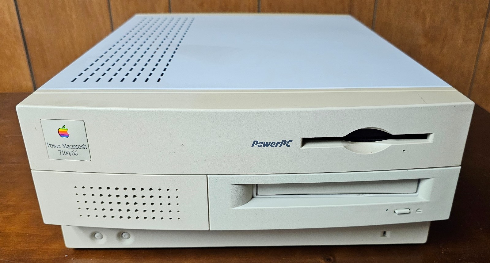 Vintage Apple Power Macintosh 7100/66 desktop M2391 PowerPC 601 NuBus