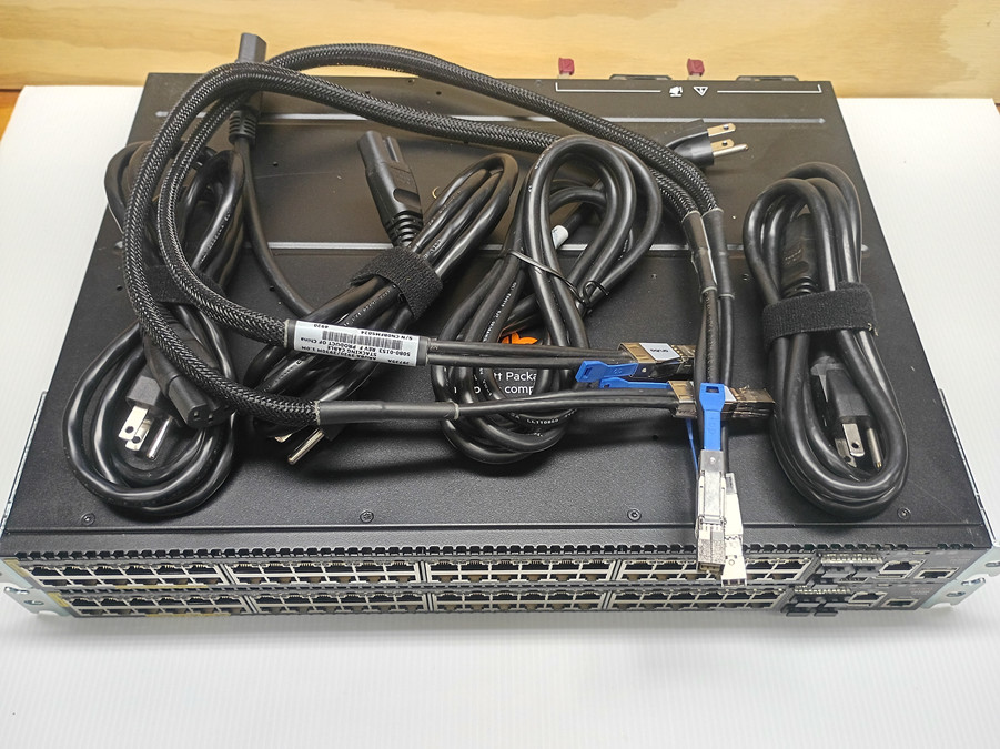 Aruba 2930M-48G PoE+ switches dual Power Supplies JL322A + Stacking Modules JL32