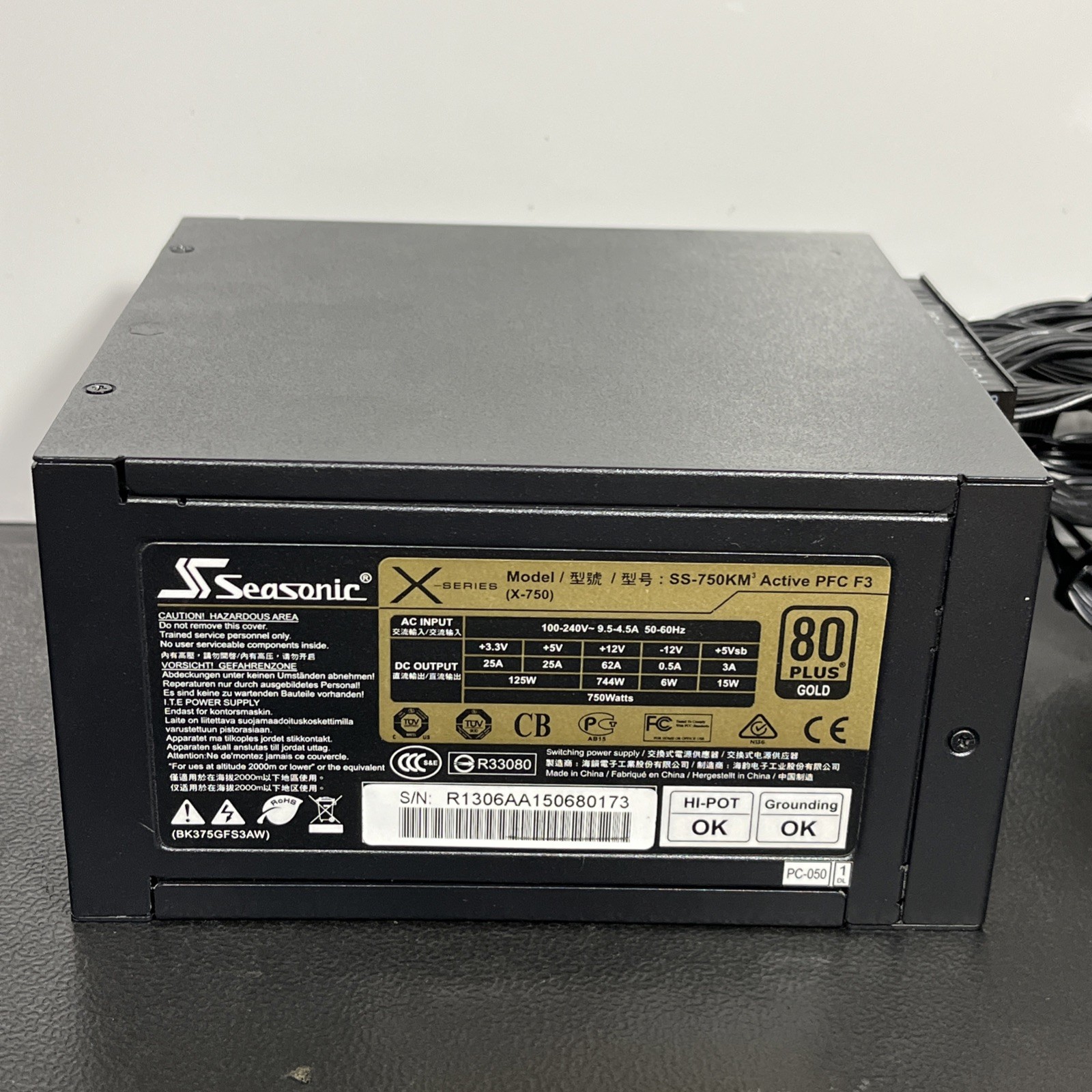 SeaSonic SS-750KM Active PFC F3