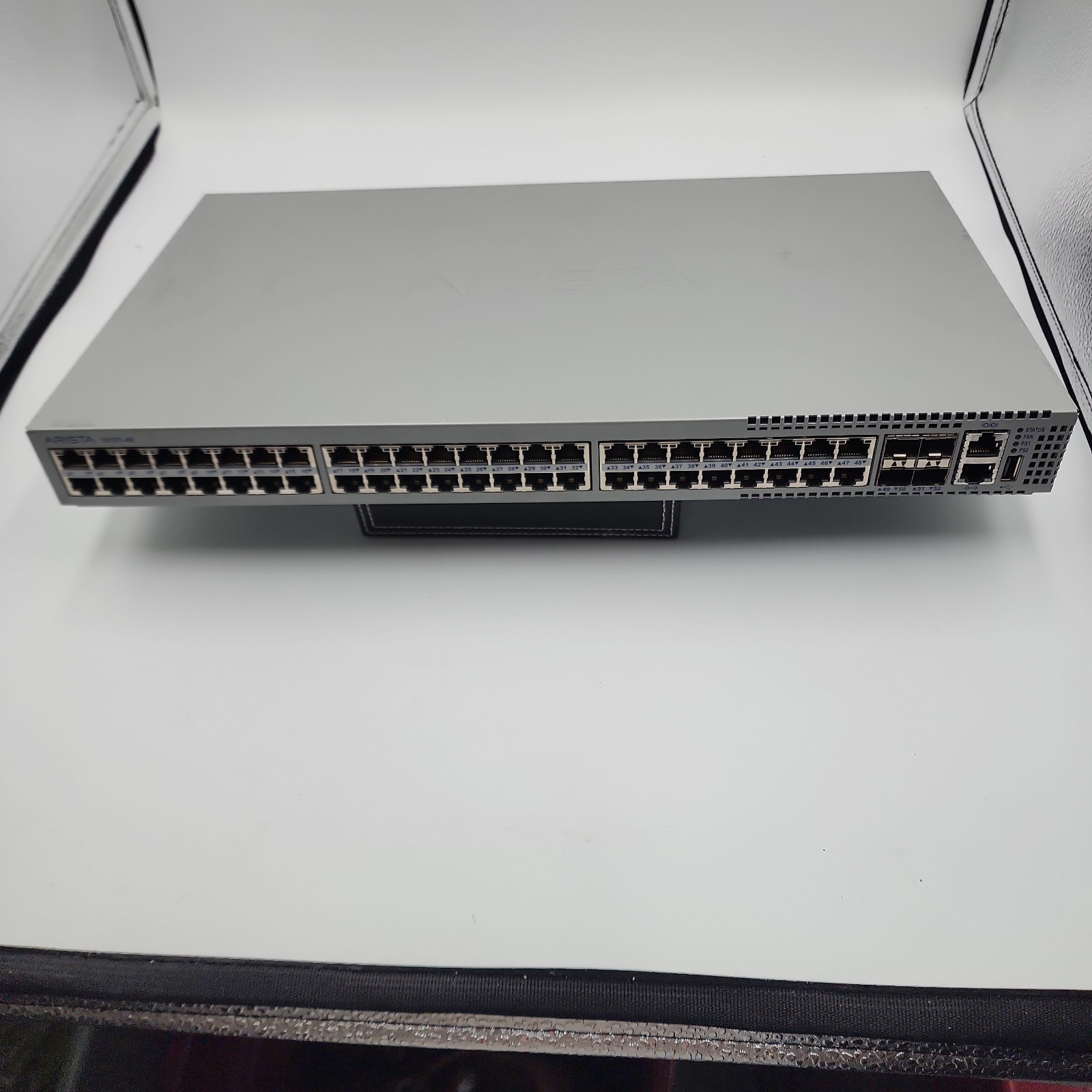 Arista 7010T-48 48-Port GbE 4-Port SFP+ Ethernet Switch DCS-7010T-48