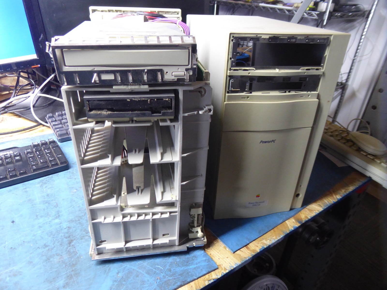 apple power macintosh 8500/120 vintage tower 1995 SOLD AS-IS TO POWER ON
