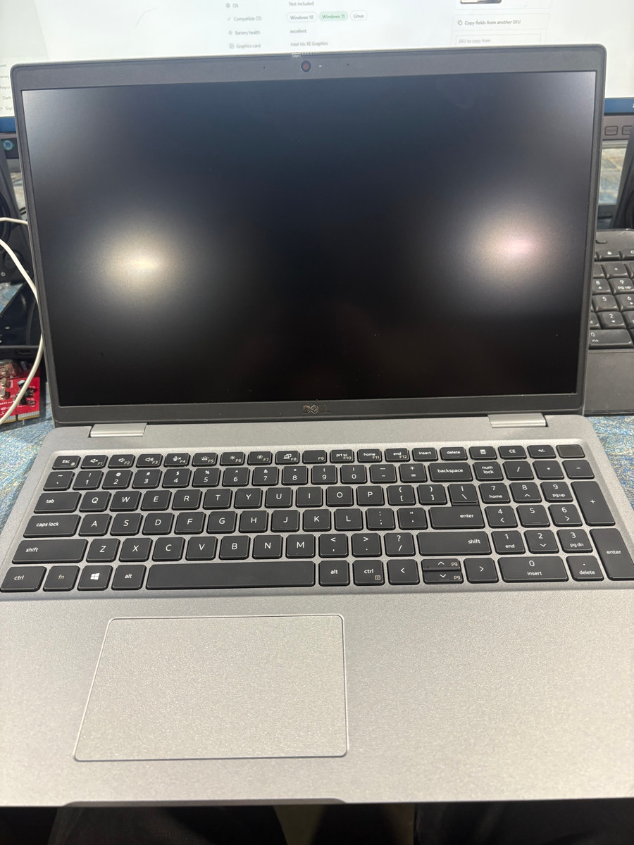 Dell Precision 3560 i5-1145G7 16GB 256GB
