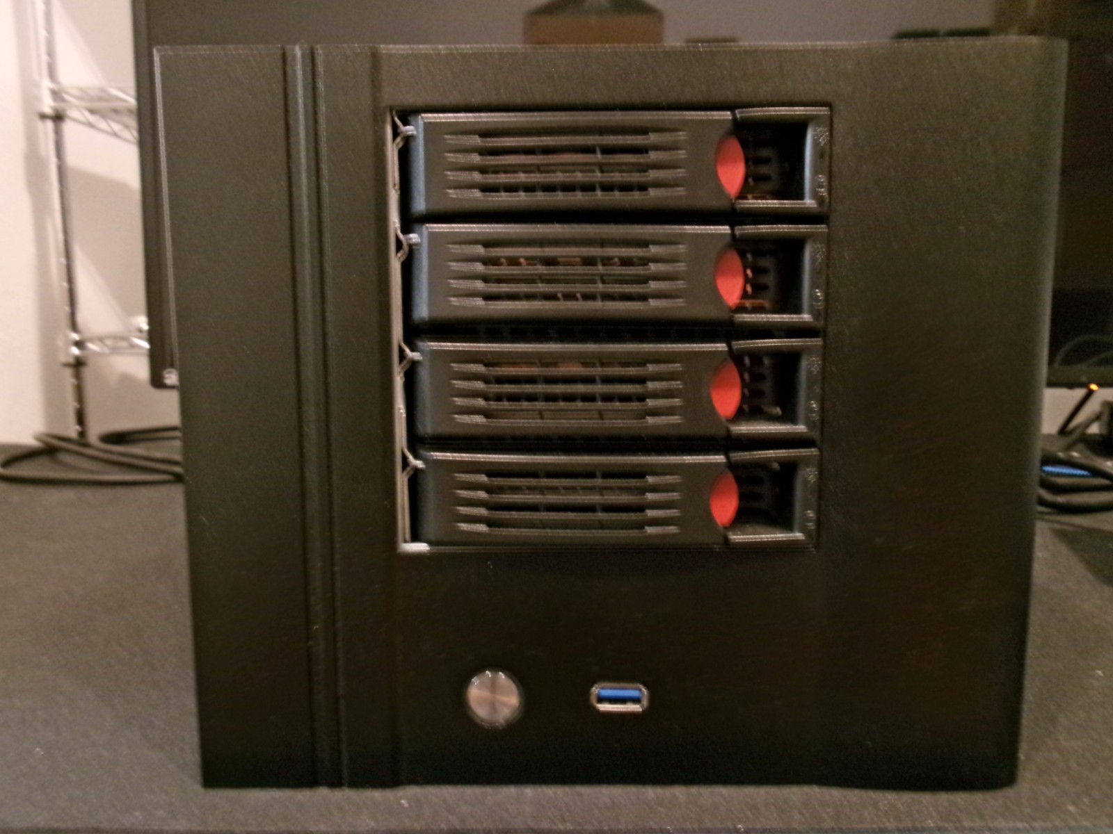 KCMconmey NAS-412 Mini ITX NAS Case